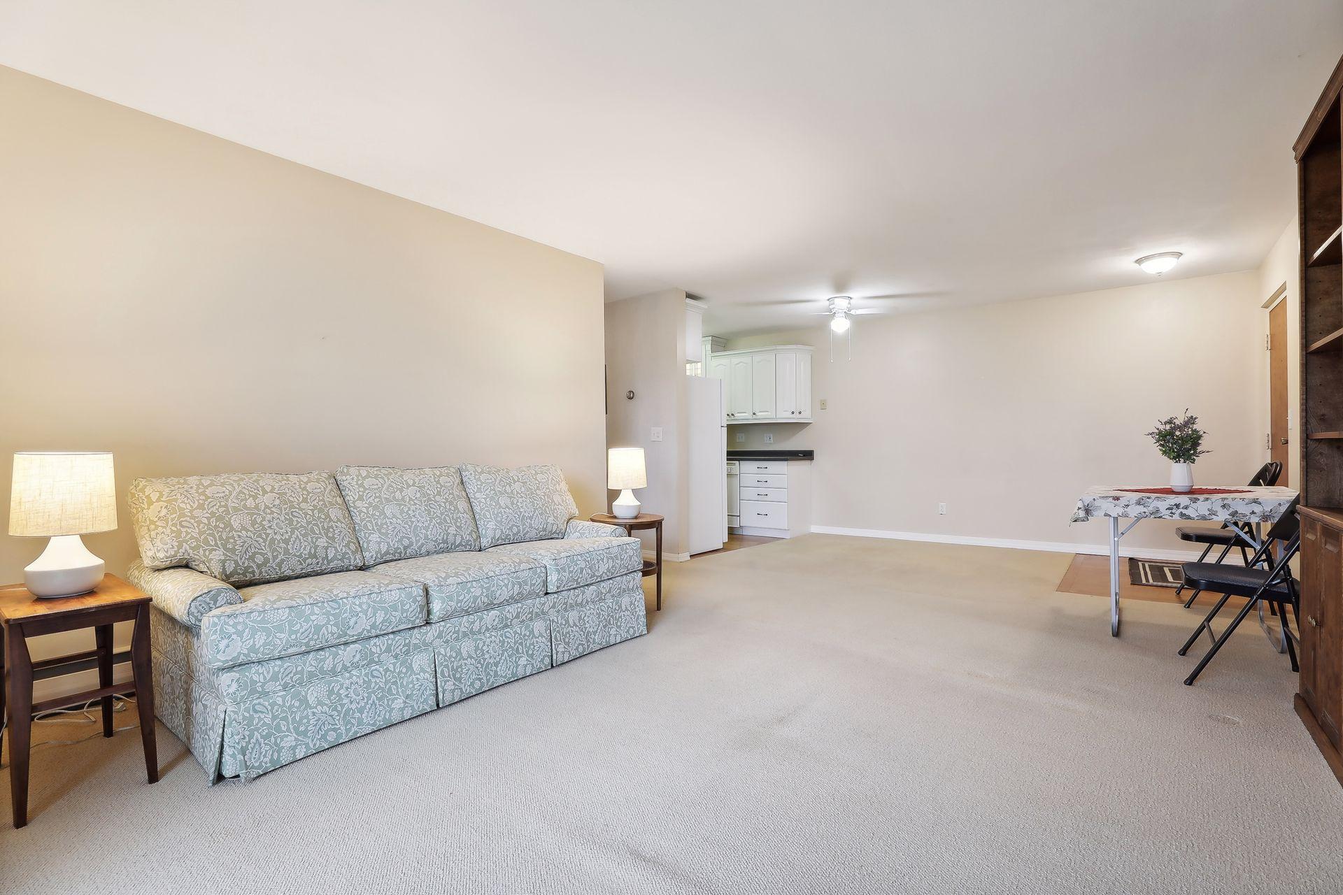 7000 Sandell Avenue Unit: 10