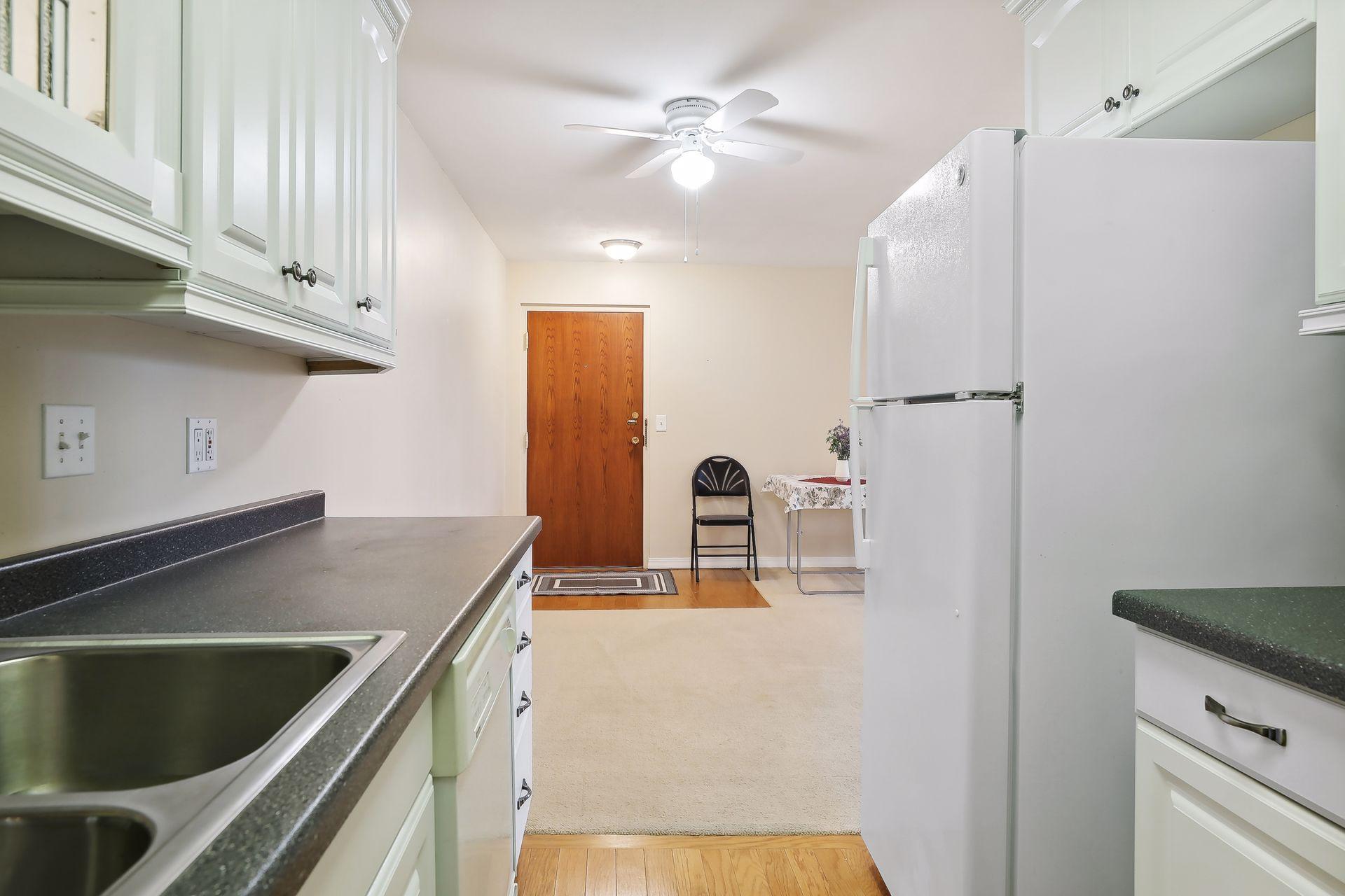 7000 Sandell Avenue Unit: 10