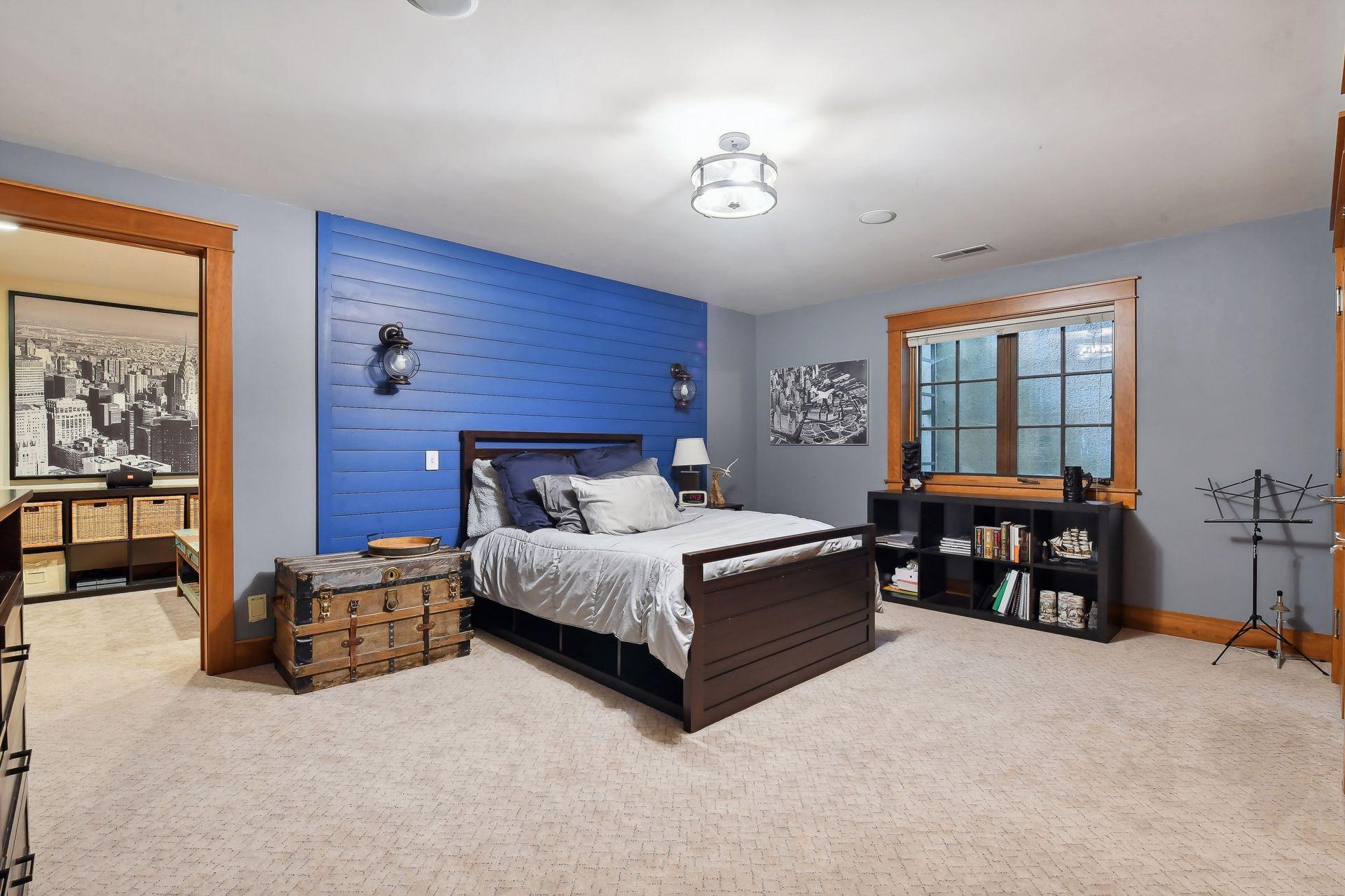 5860 Maple Forest