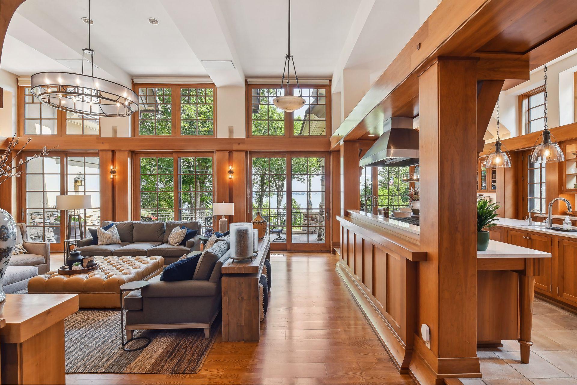 5860 Maple Forest