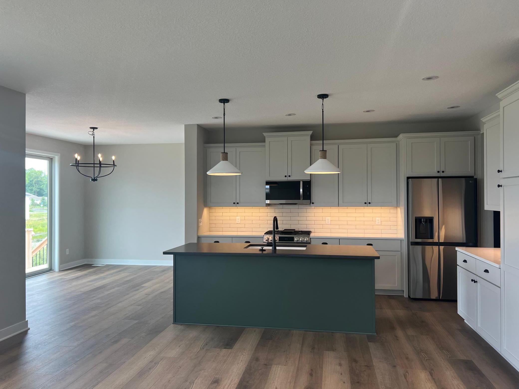 4525 Meadowview Lane