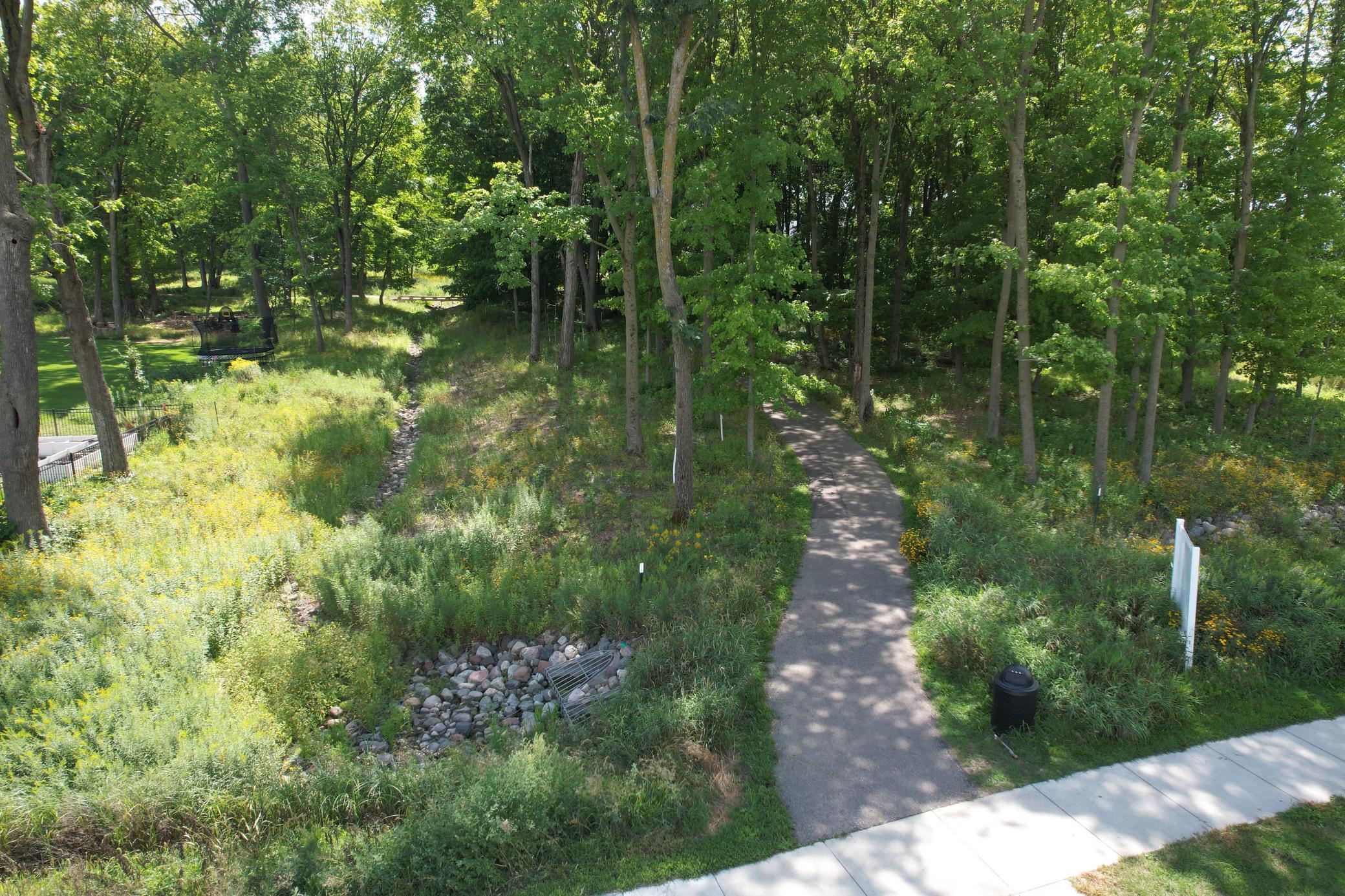 4525 Meadowview Lane