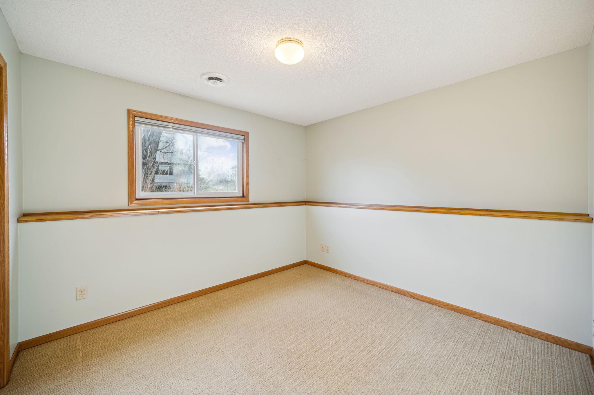 16367 Goodview Trail