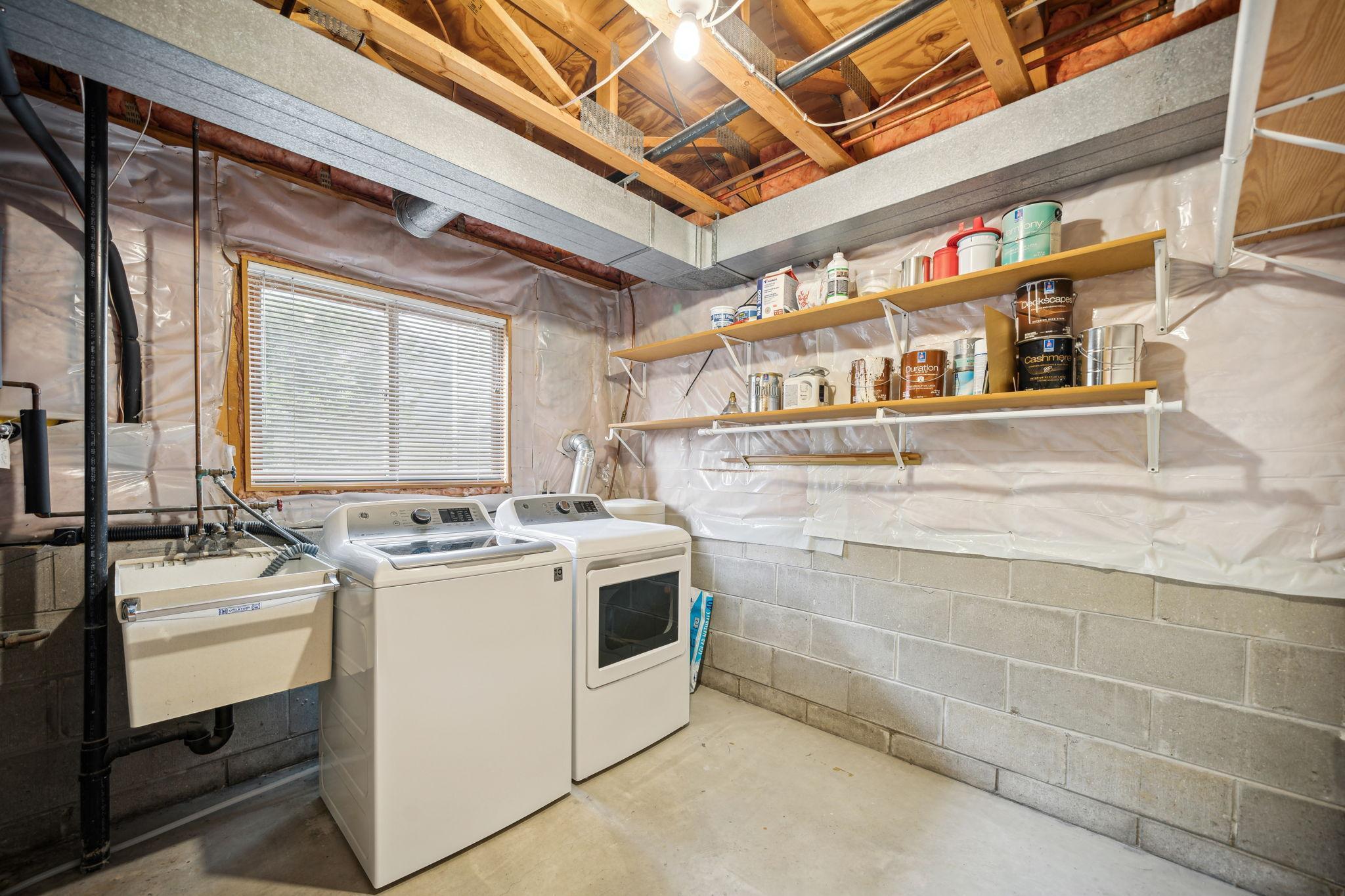 16367 Goodview Trail