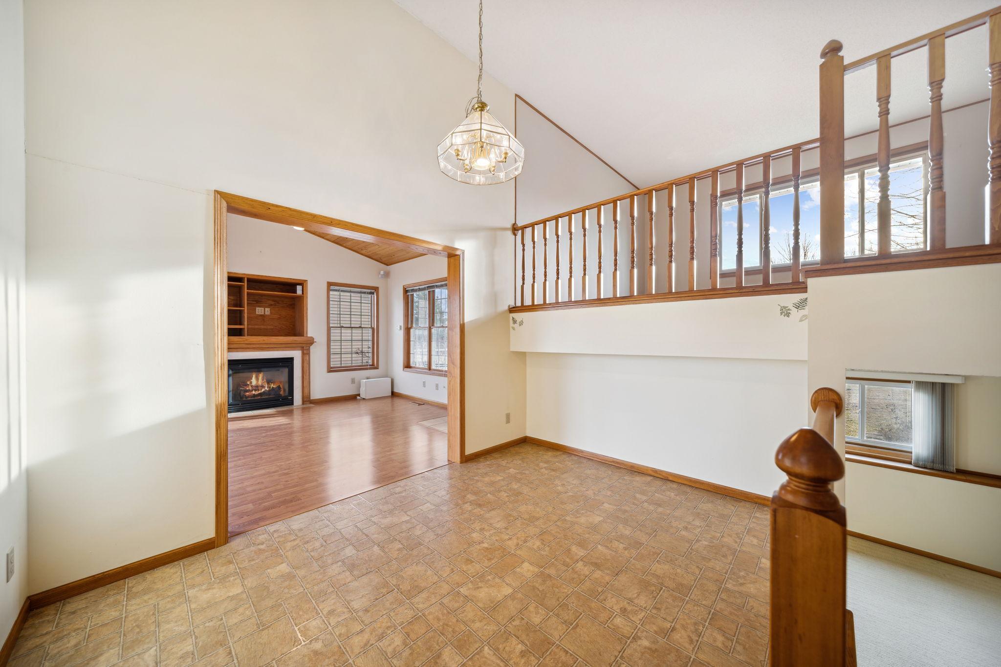 16367 Goodview Trail