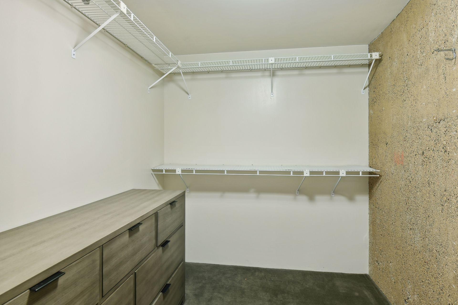 3141 Dean Court Unit: 106