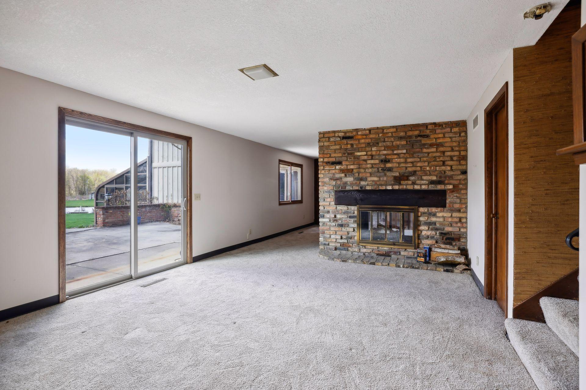 5415/5435 County Road 151