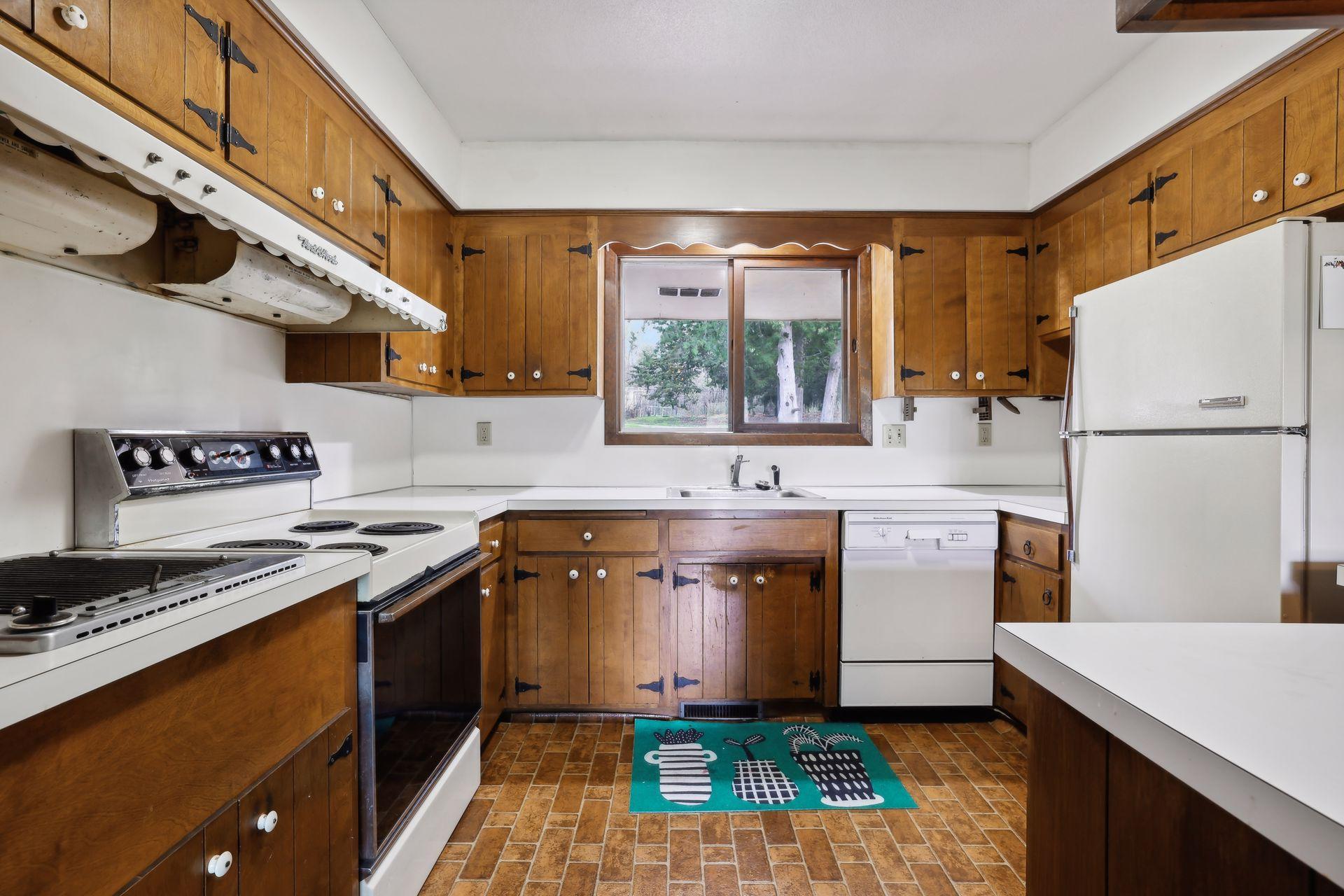 5415/5435 County Road 151