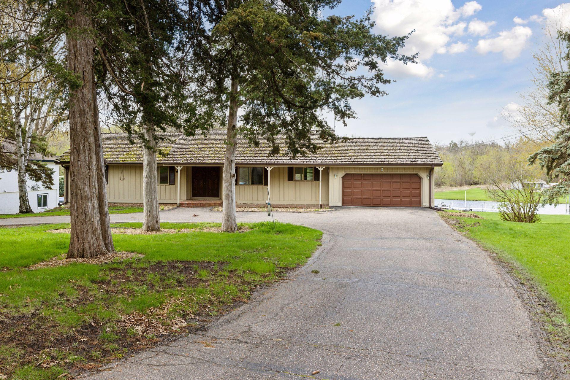 5415/5435 County Road 151