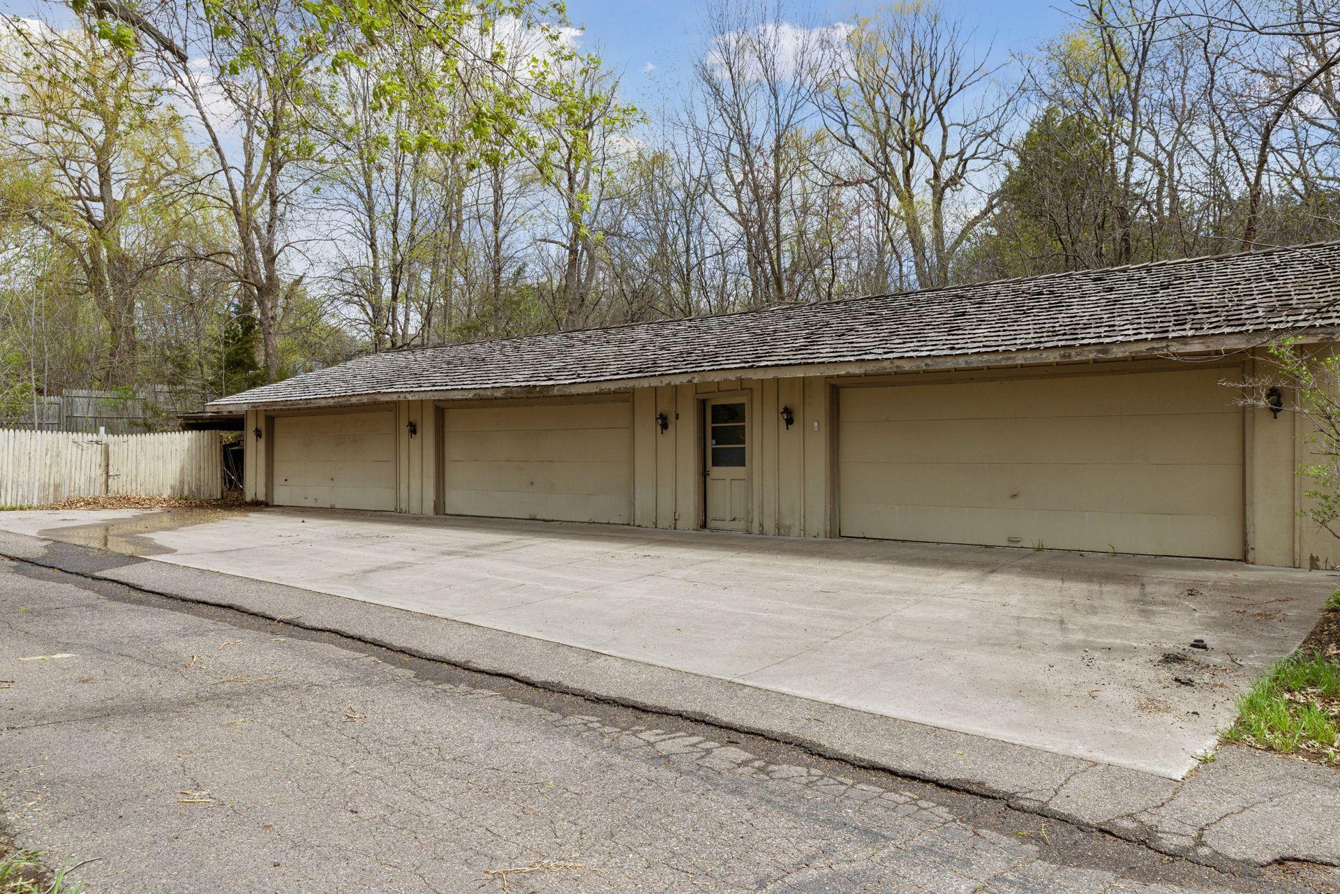 5415/5435 County Road 151