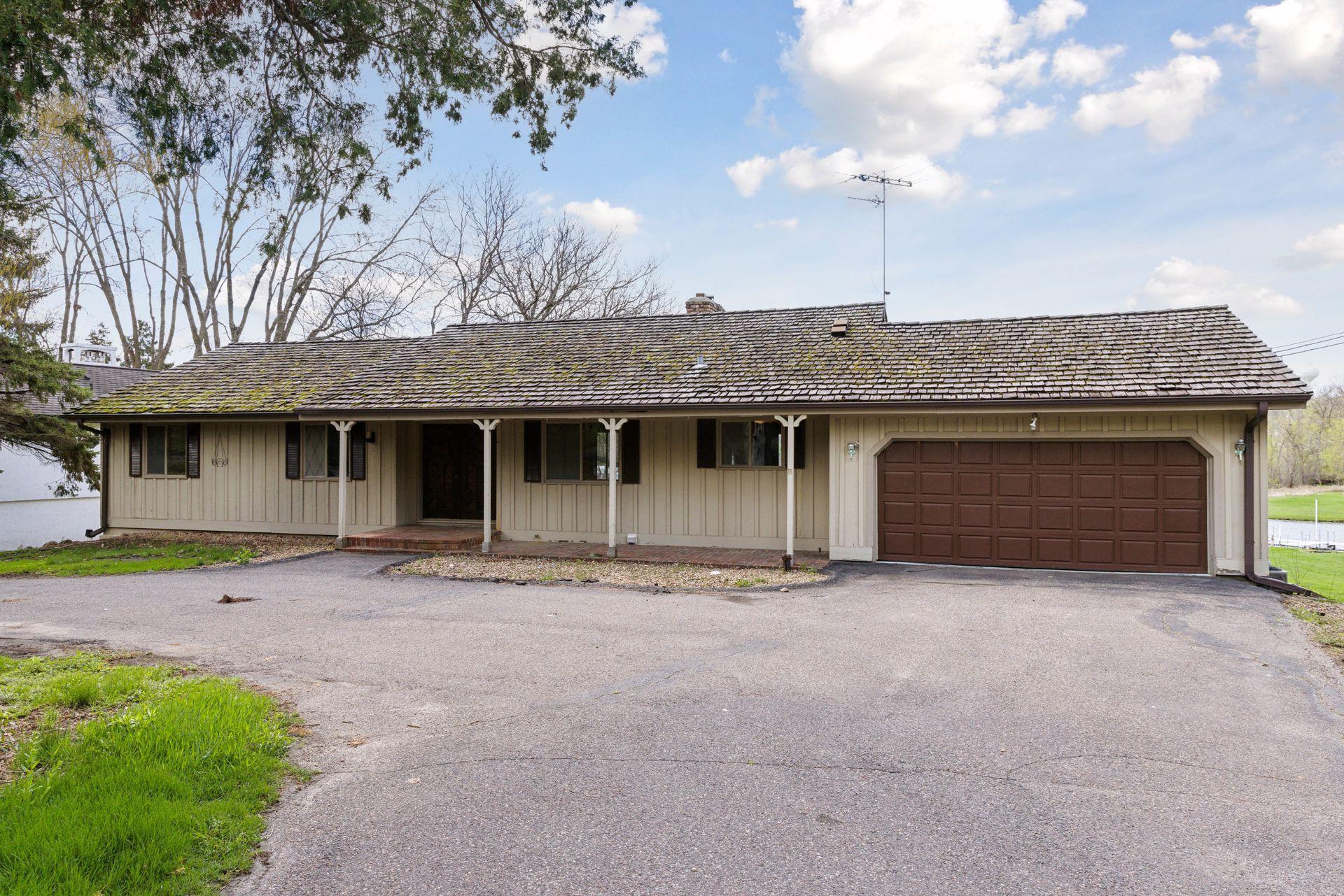 5415/5435 County Road 151