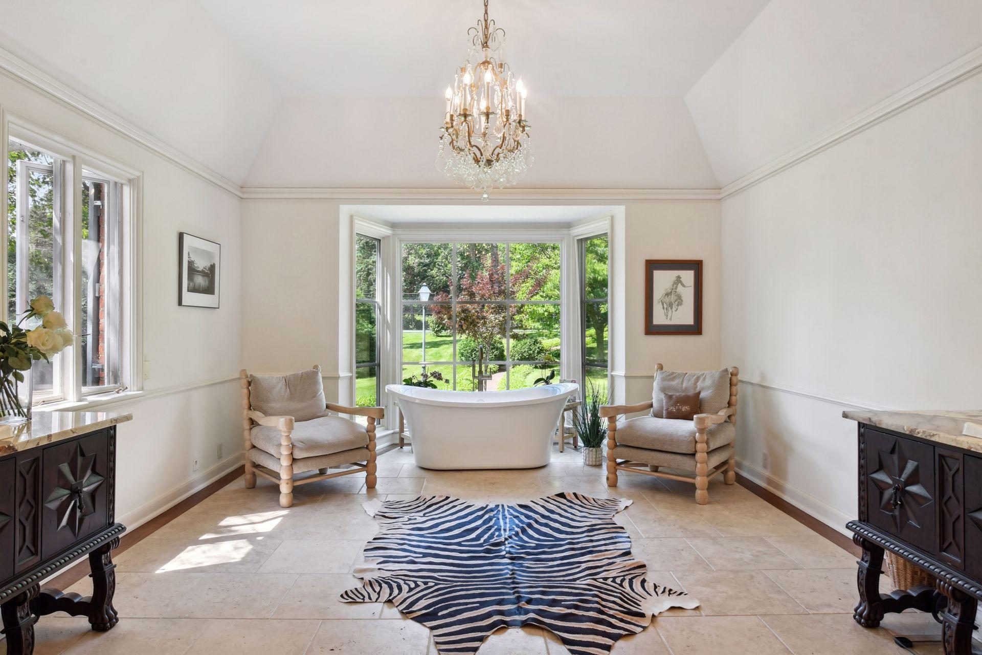 1482 Hunter Drive