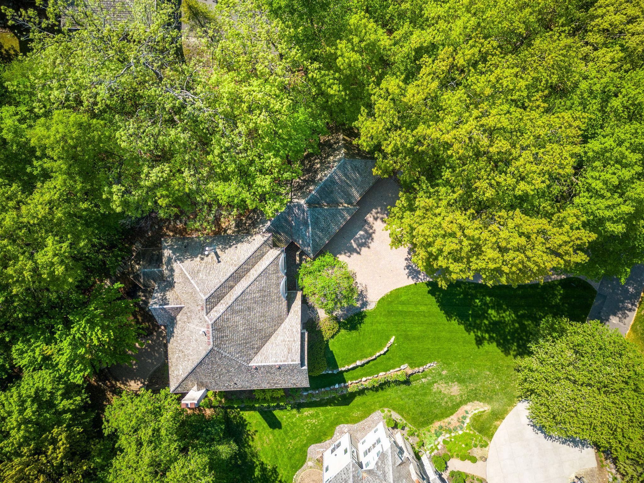 5575 Bristol Lane