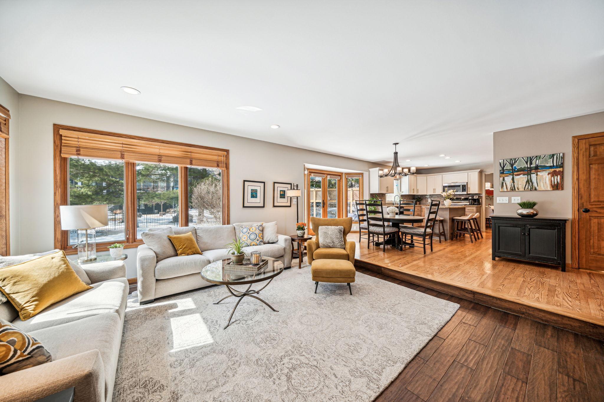 11142 Holland Circle