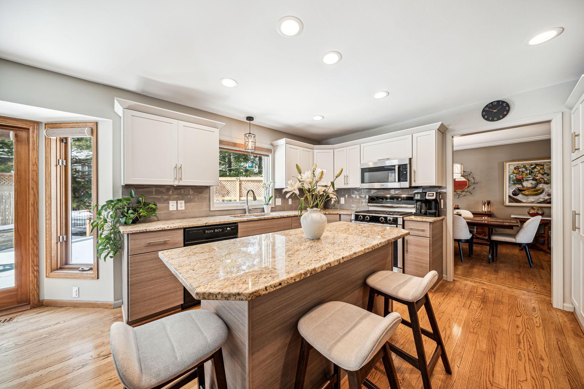 11142 Holland Circle