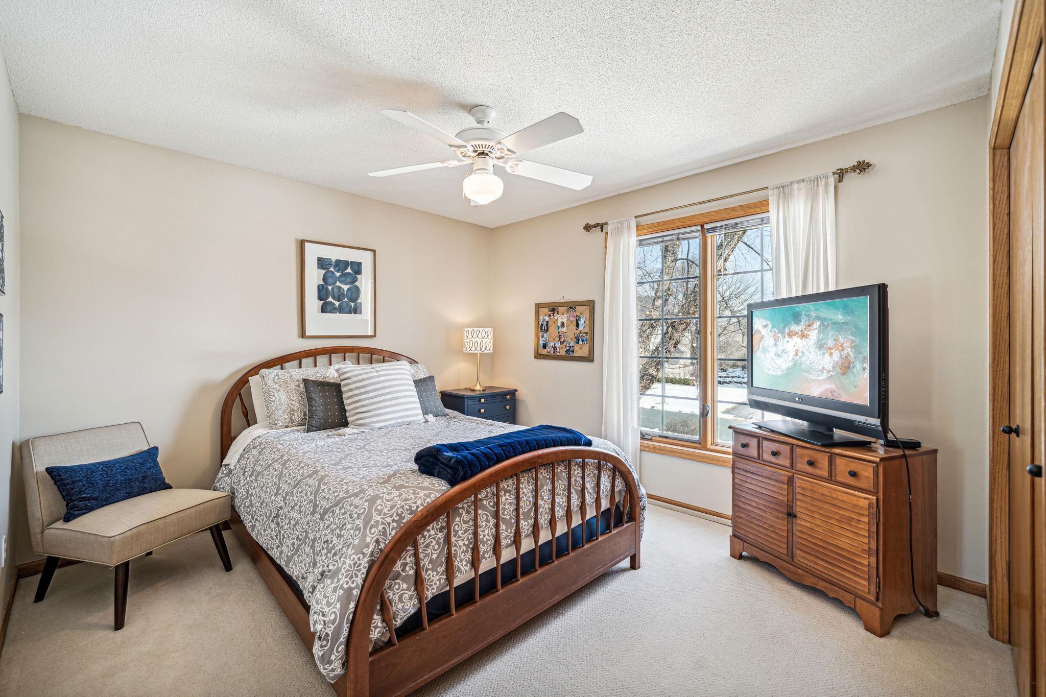11142 Holland Circle