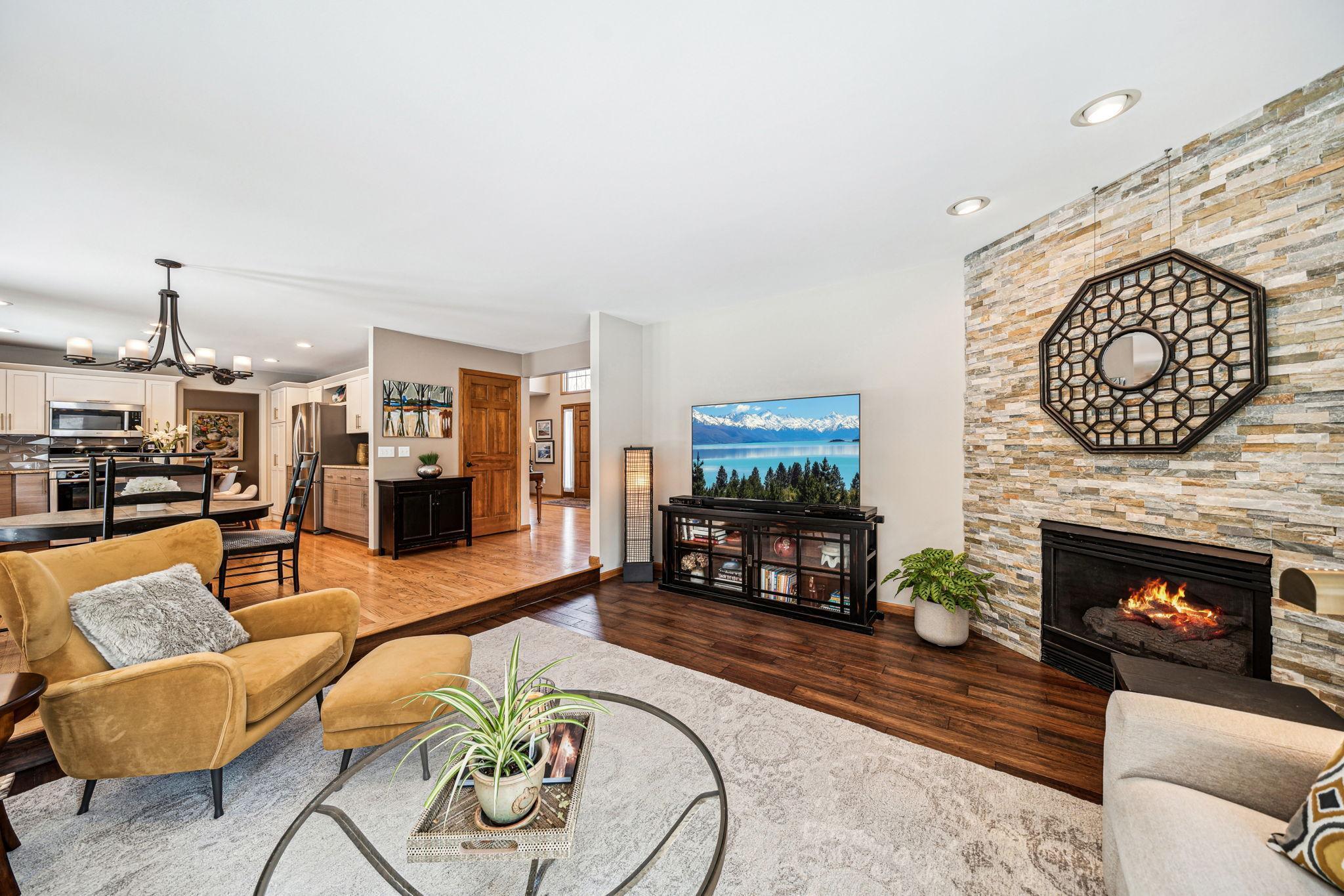 11142 Holland Circle