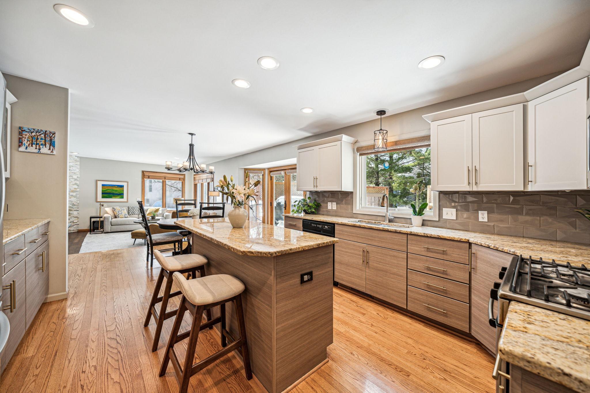 11142 Holland Circle