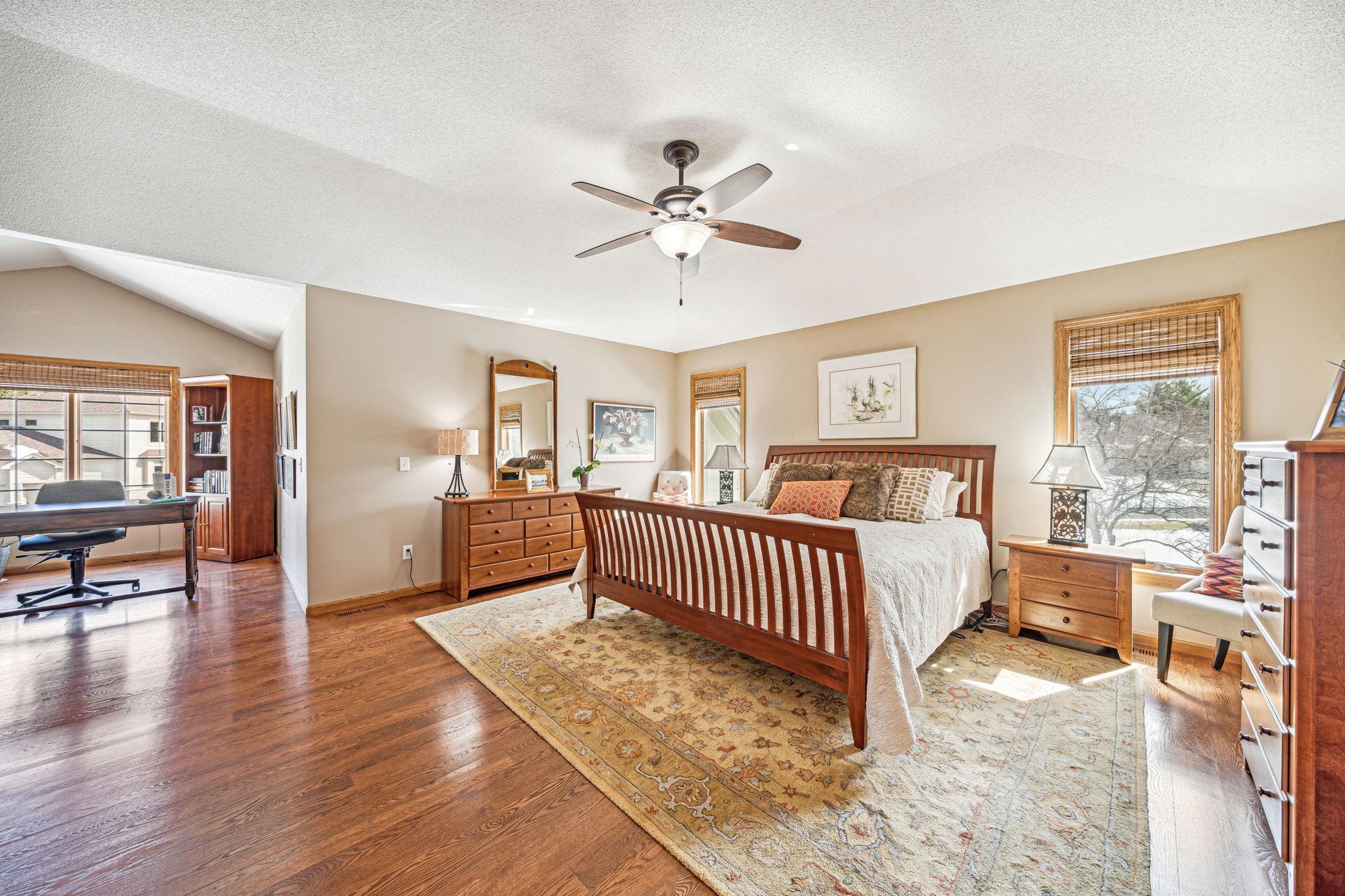 11142 Holland Circle