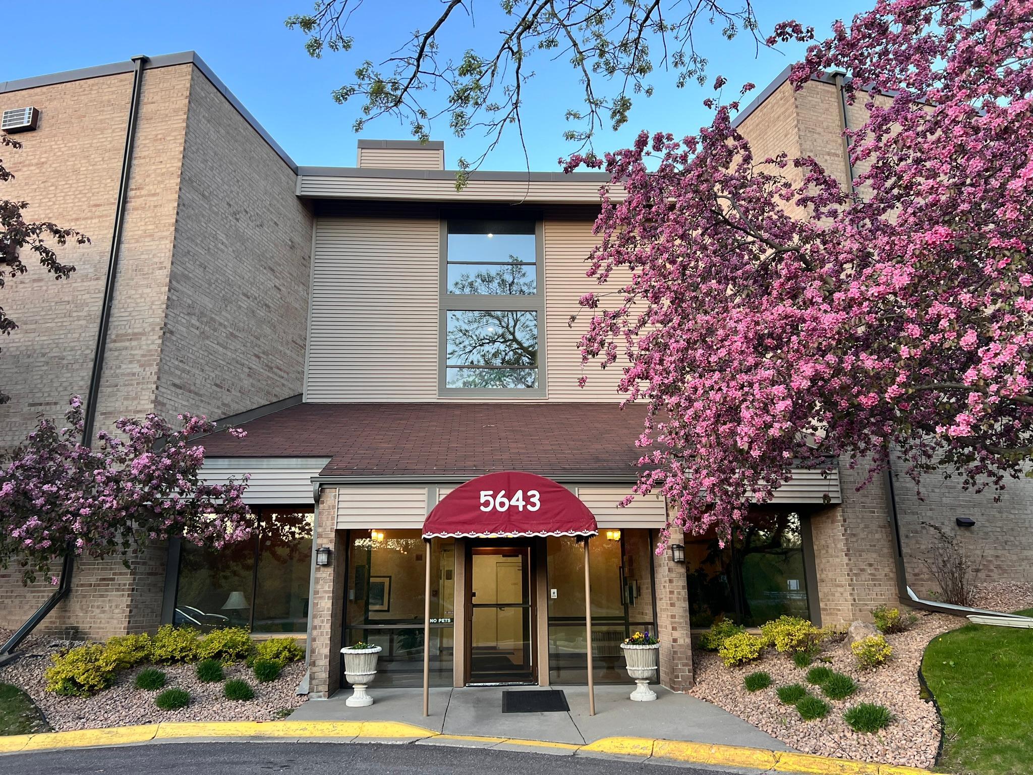 5643 Green Circle Drive Unit: 102
