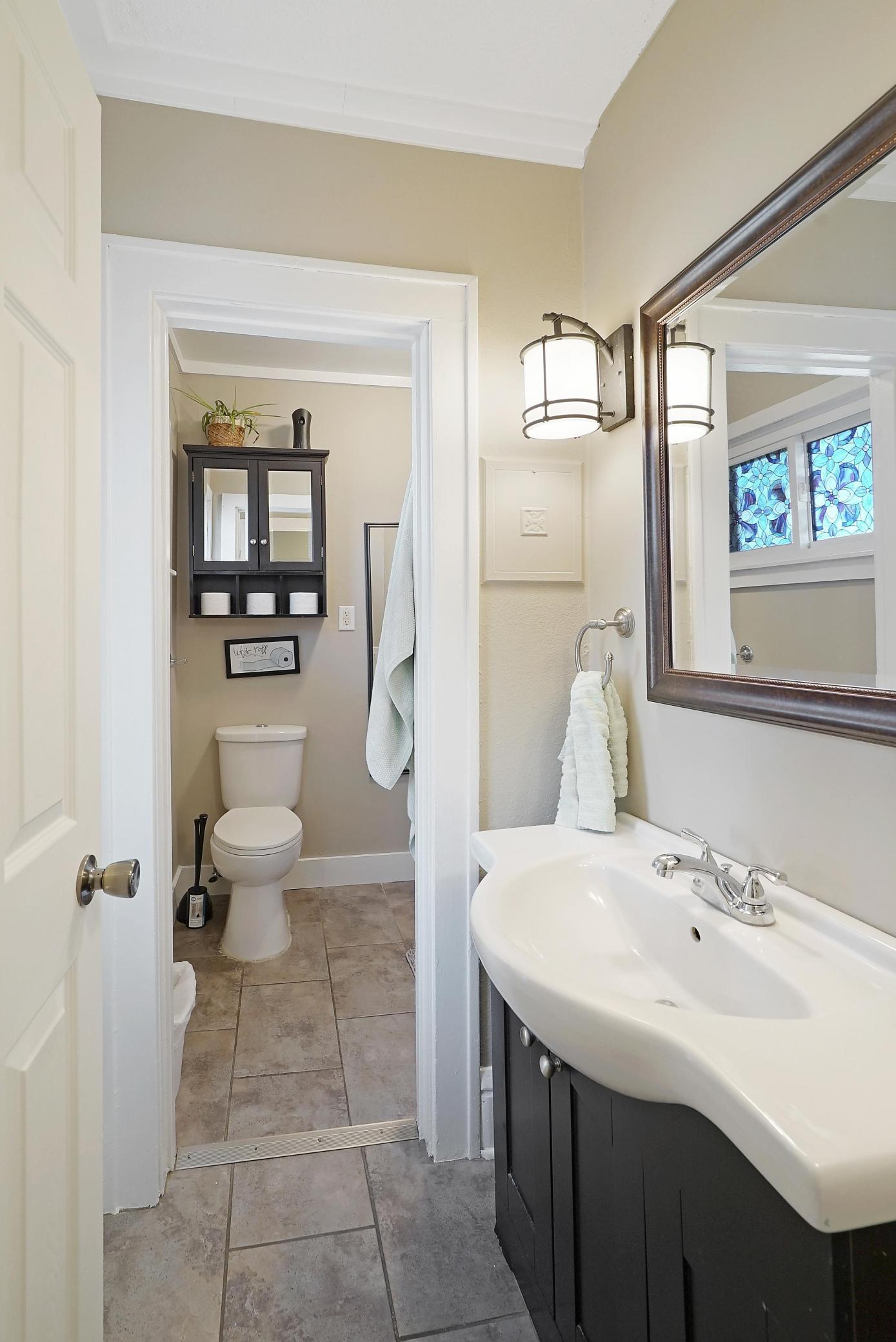 3123 Irving Avenue N