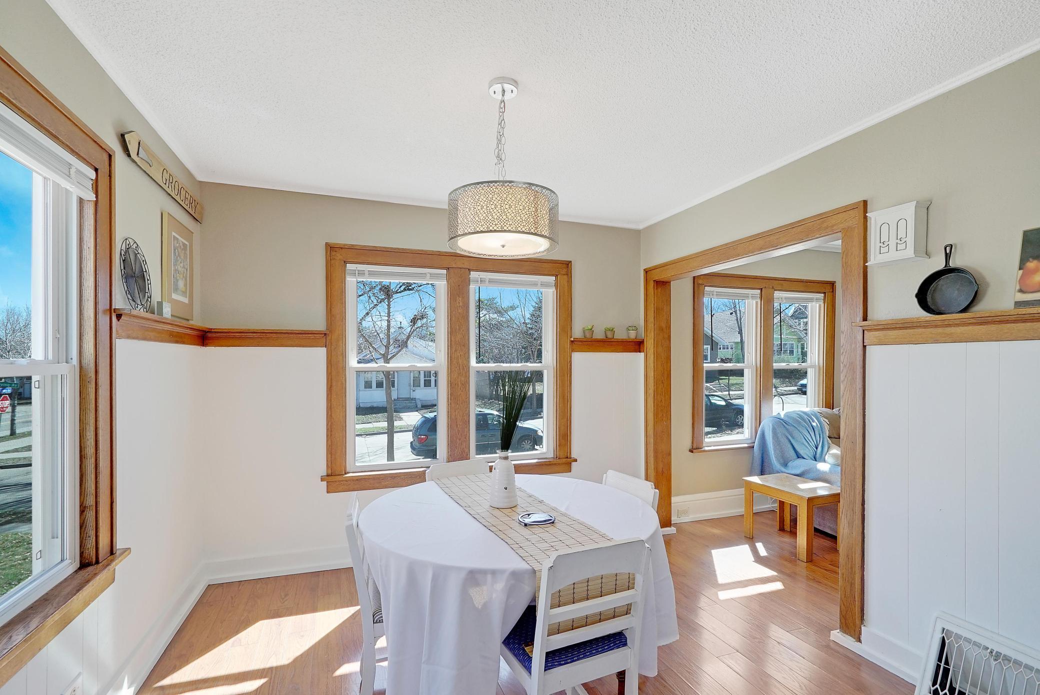 3123 Irving Avenue N