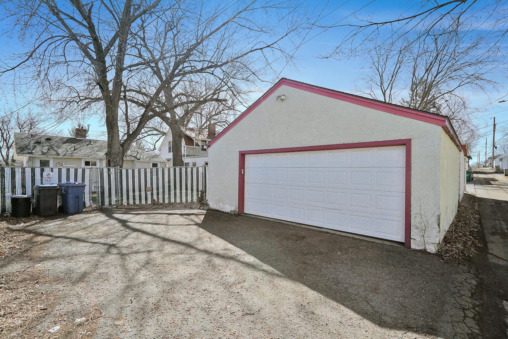 3123 Irving Avenue N