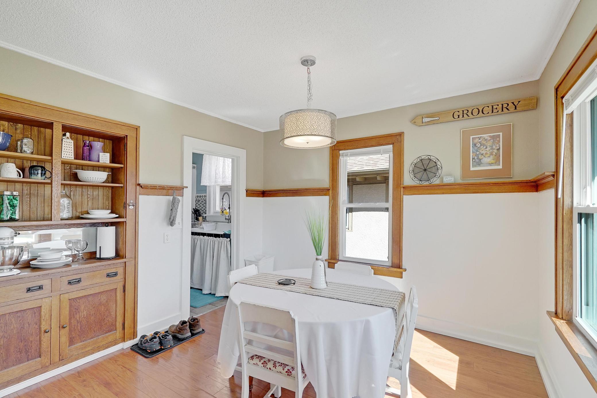 3123 Irving Avenue N