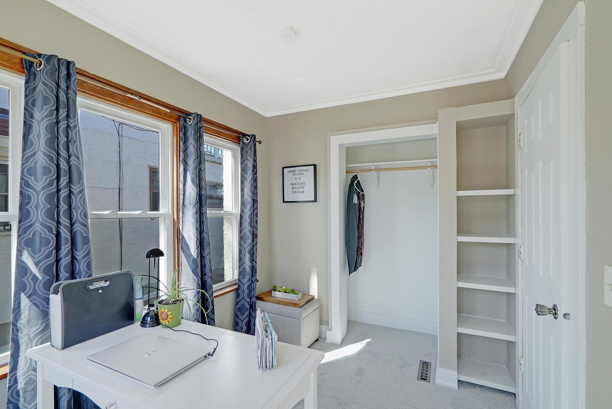 3123 Irving Avenue N