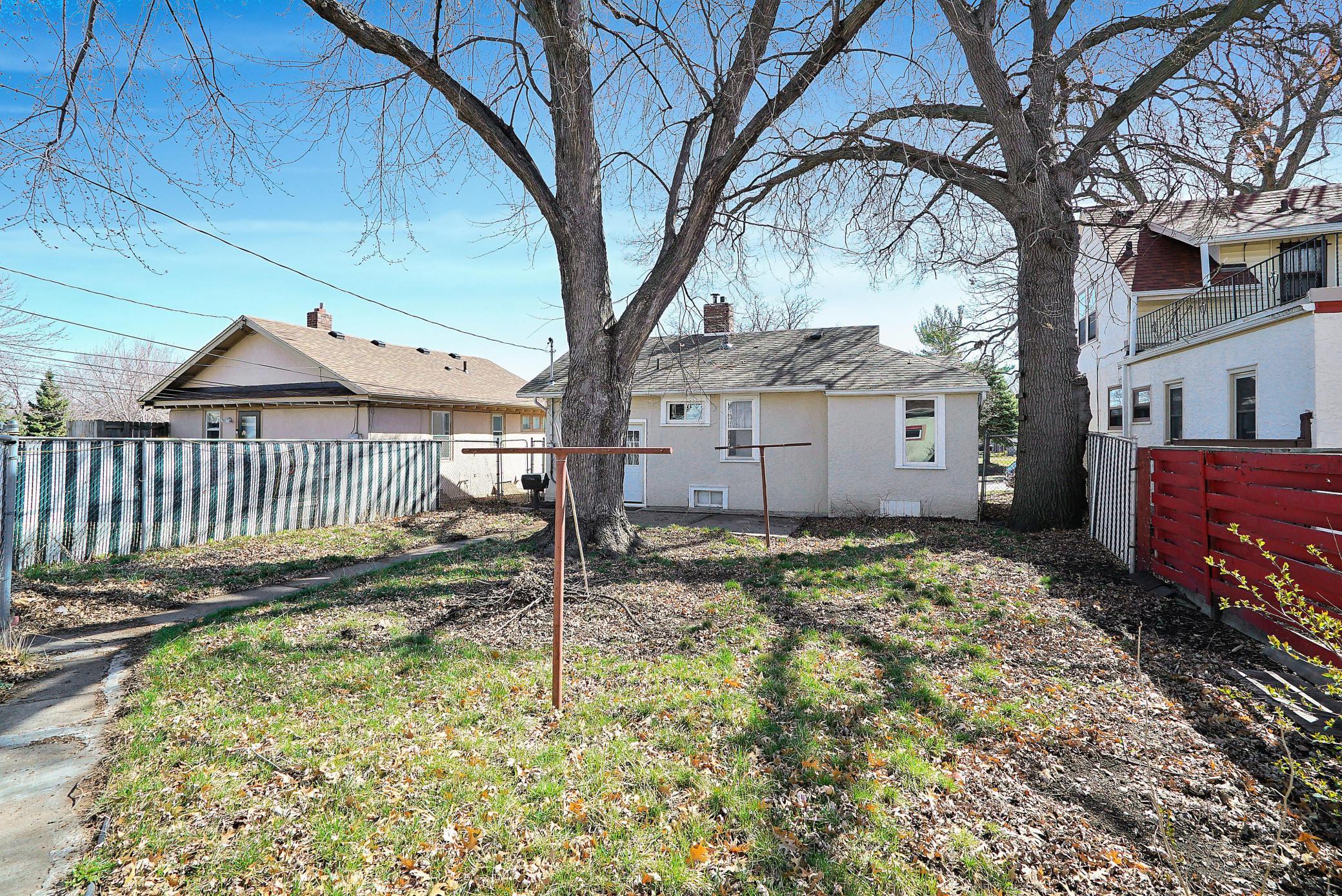 3123 Irving Avenue N