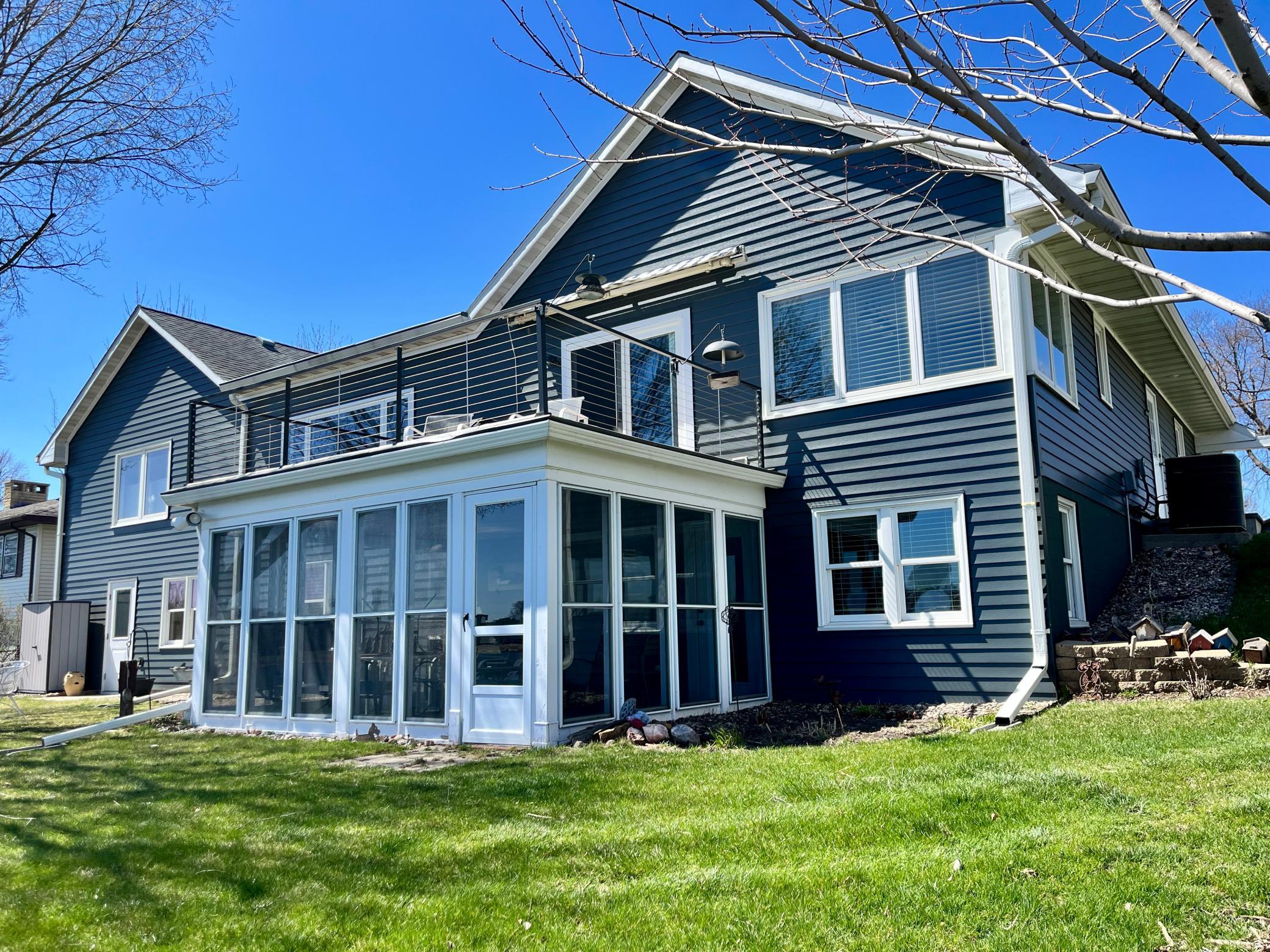 433 E Kings Road