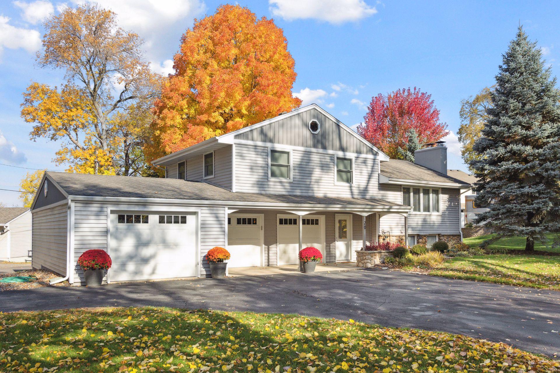 20 Interlachen Lane