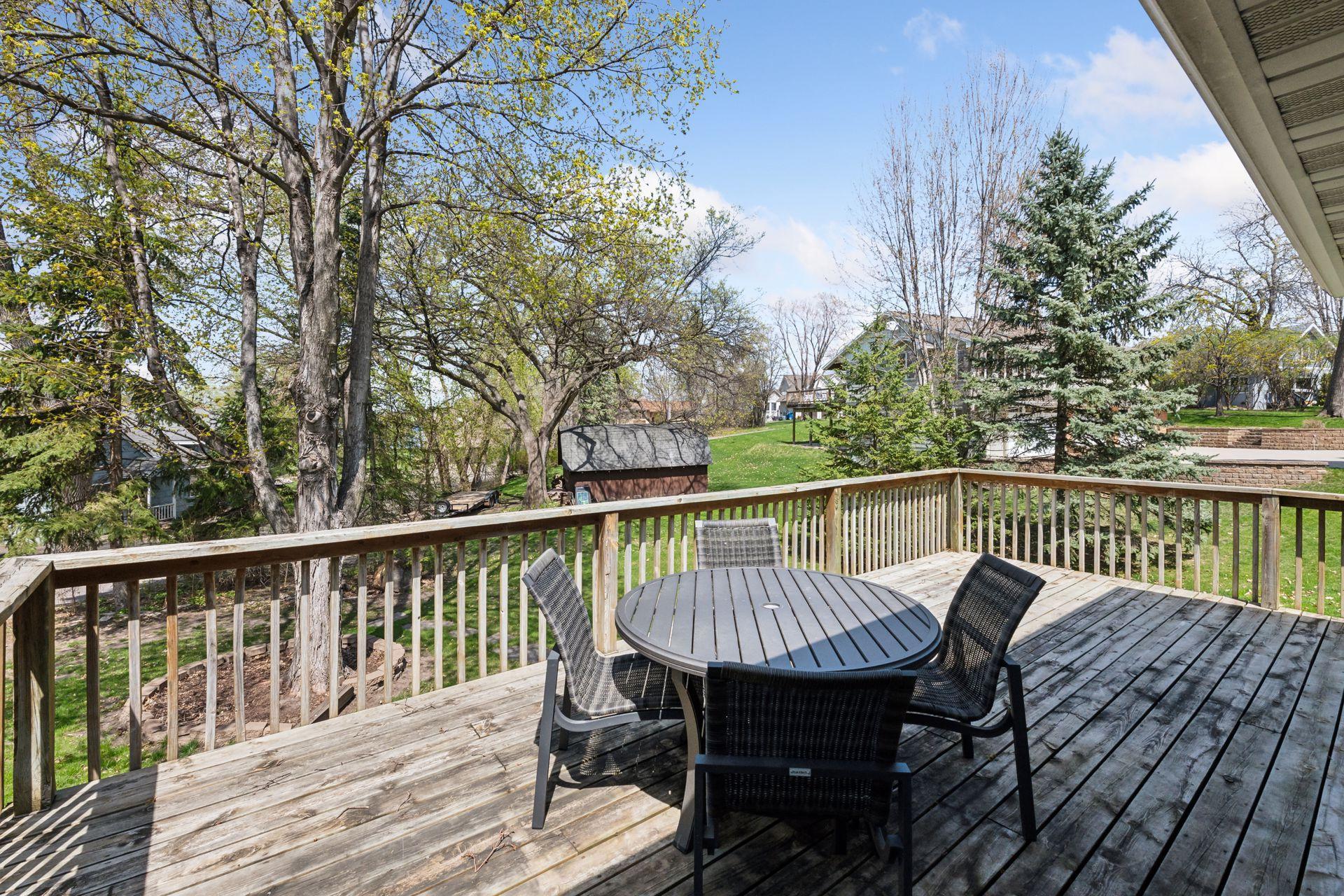 20 Interlachen Lane