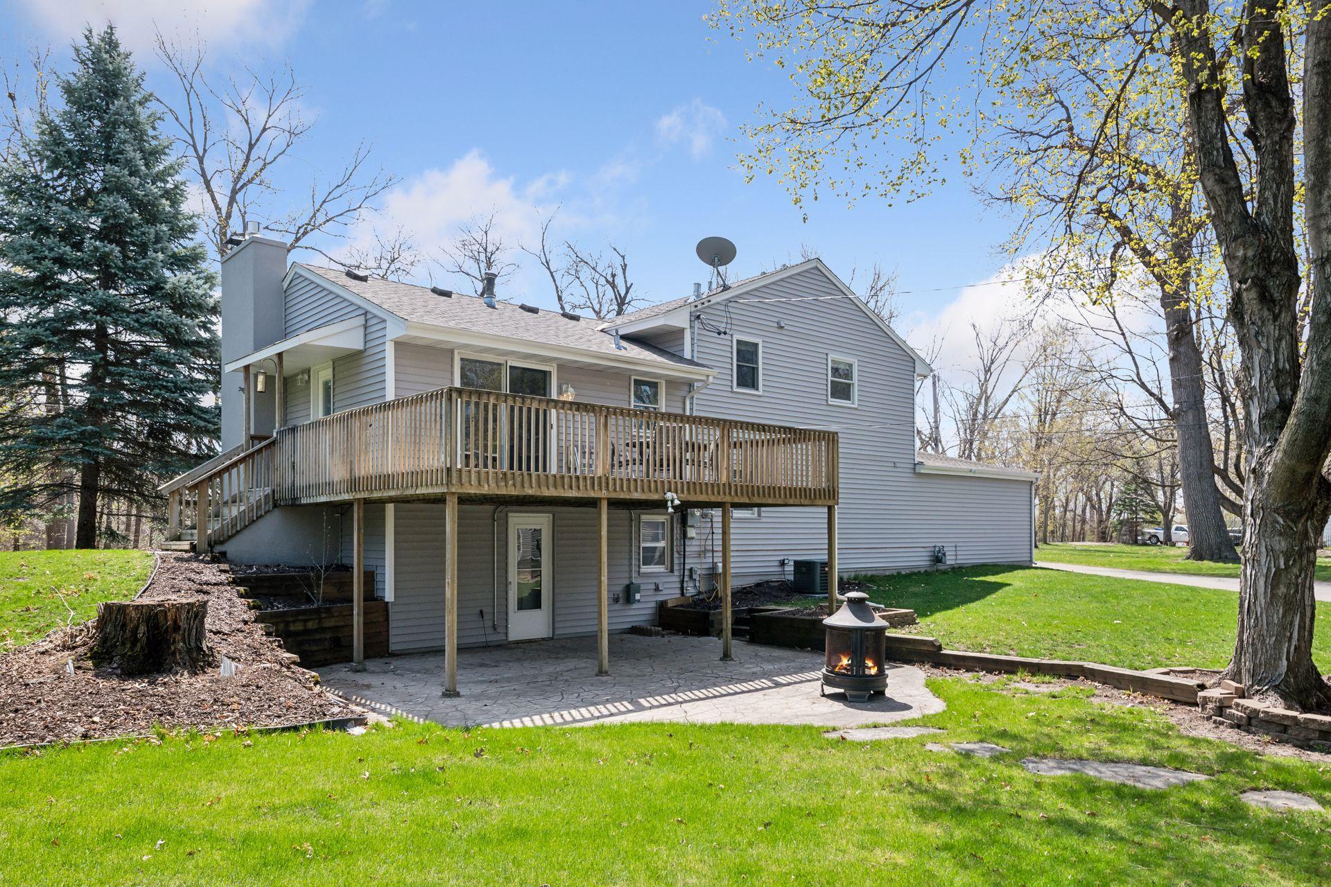 20 Interlachen Lane