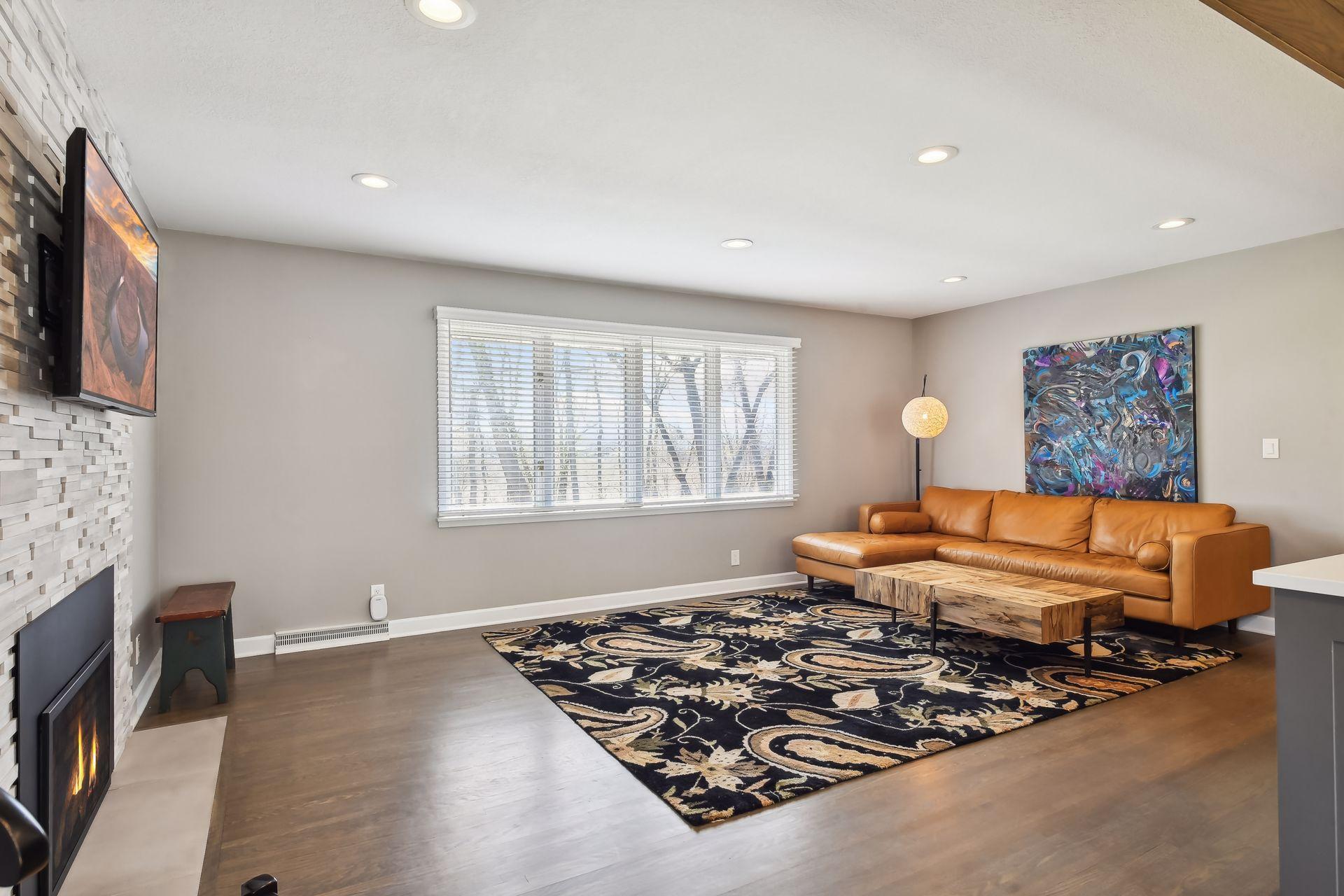 20 Interlachen Lane