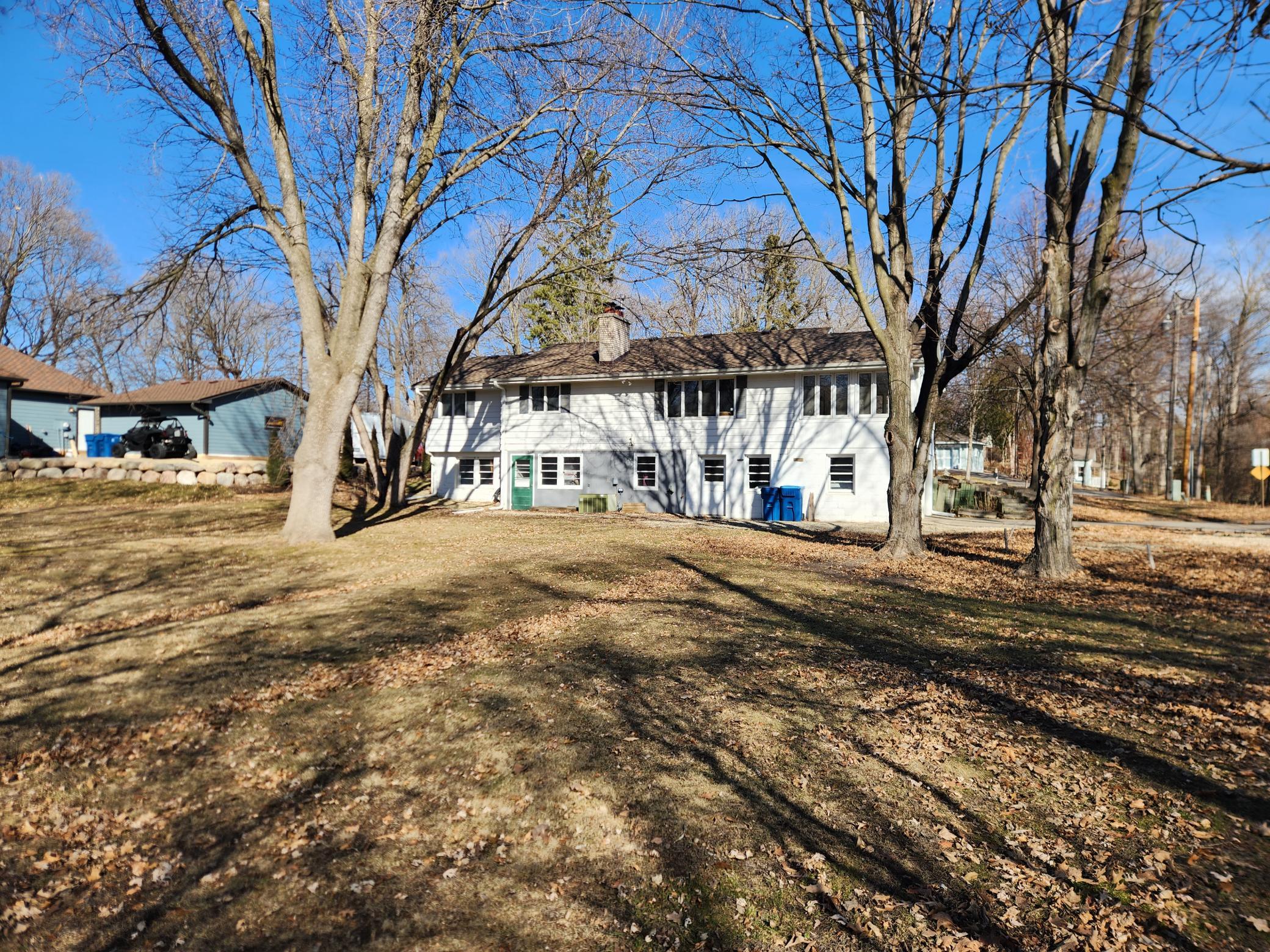 2022 Lake Road