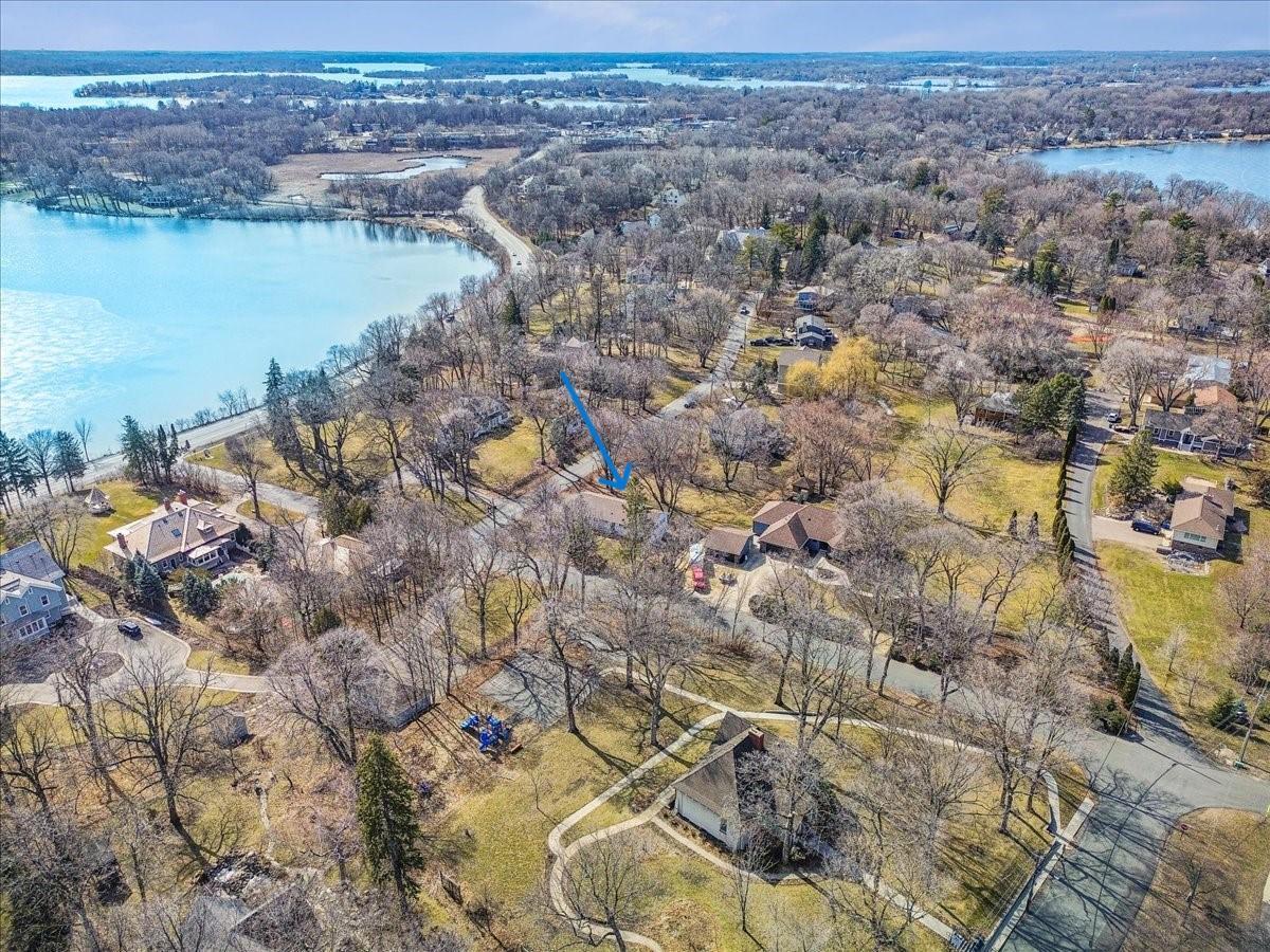 2022 Lake Road