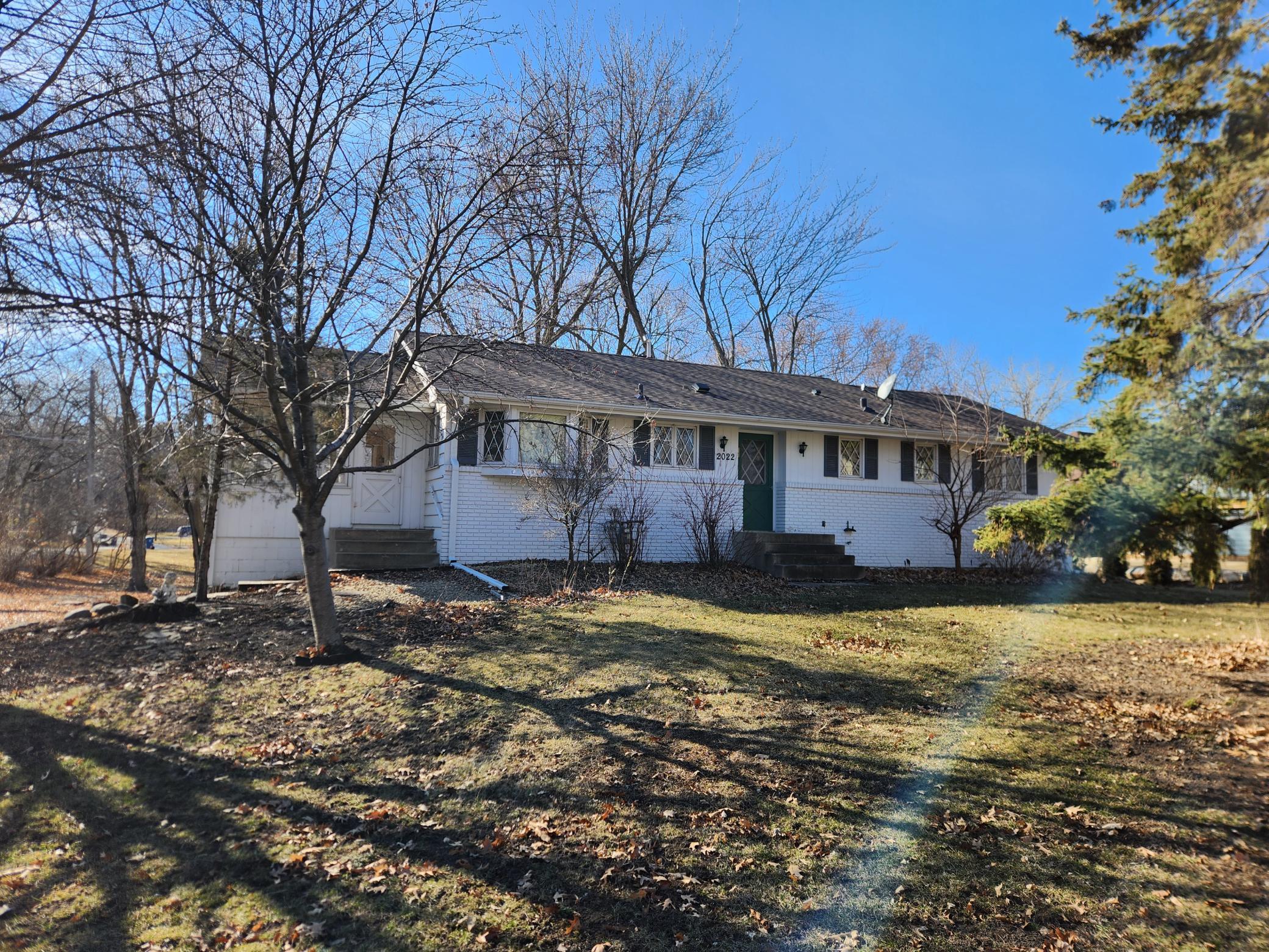 2022 Lake Road