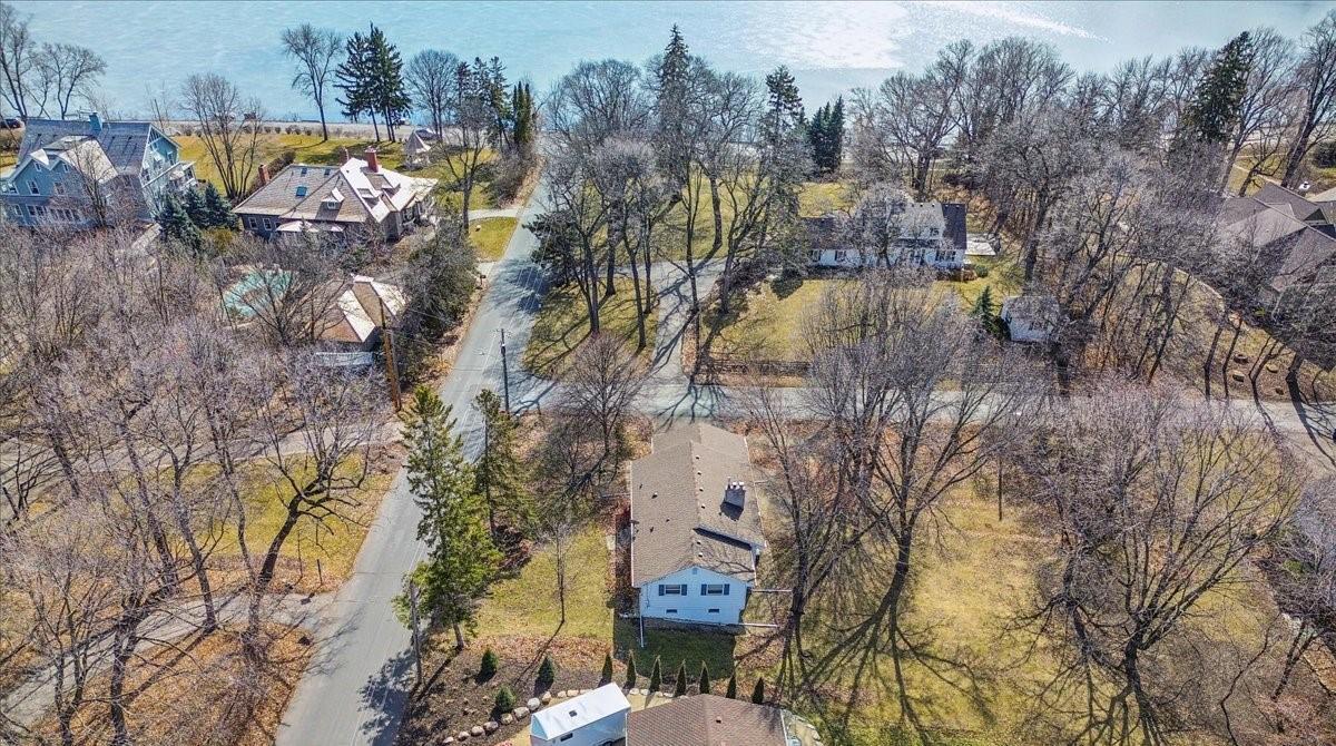 2022 Lake Road