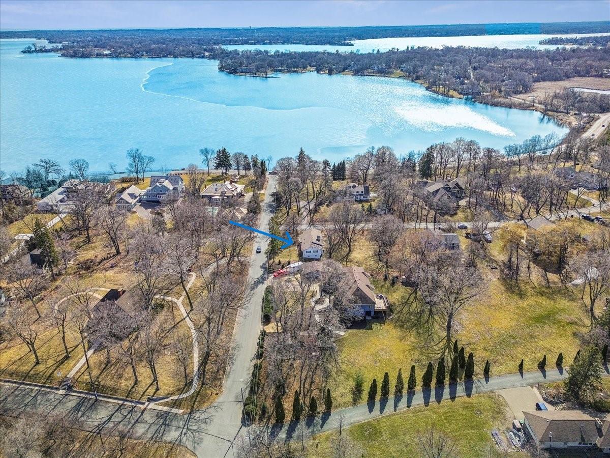 2022 Lake Road