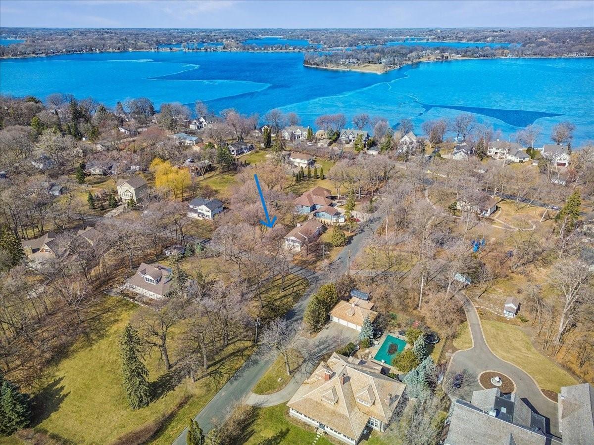 2022 Lake Road
