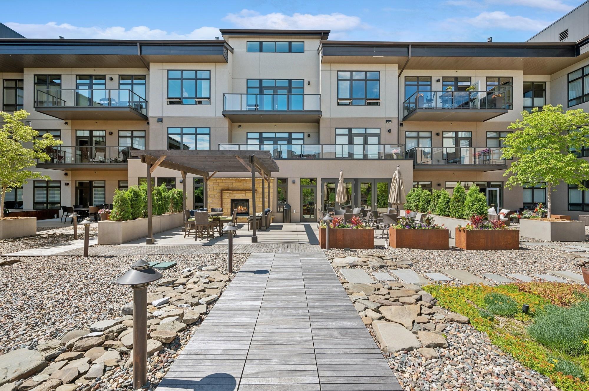875 Lake Street N Unit: 309