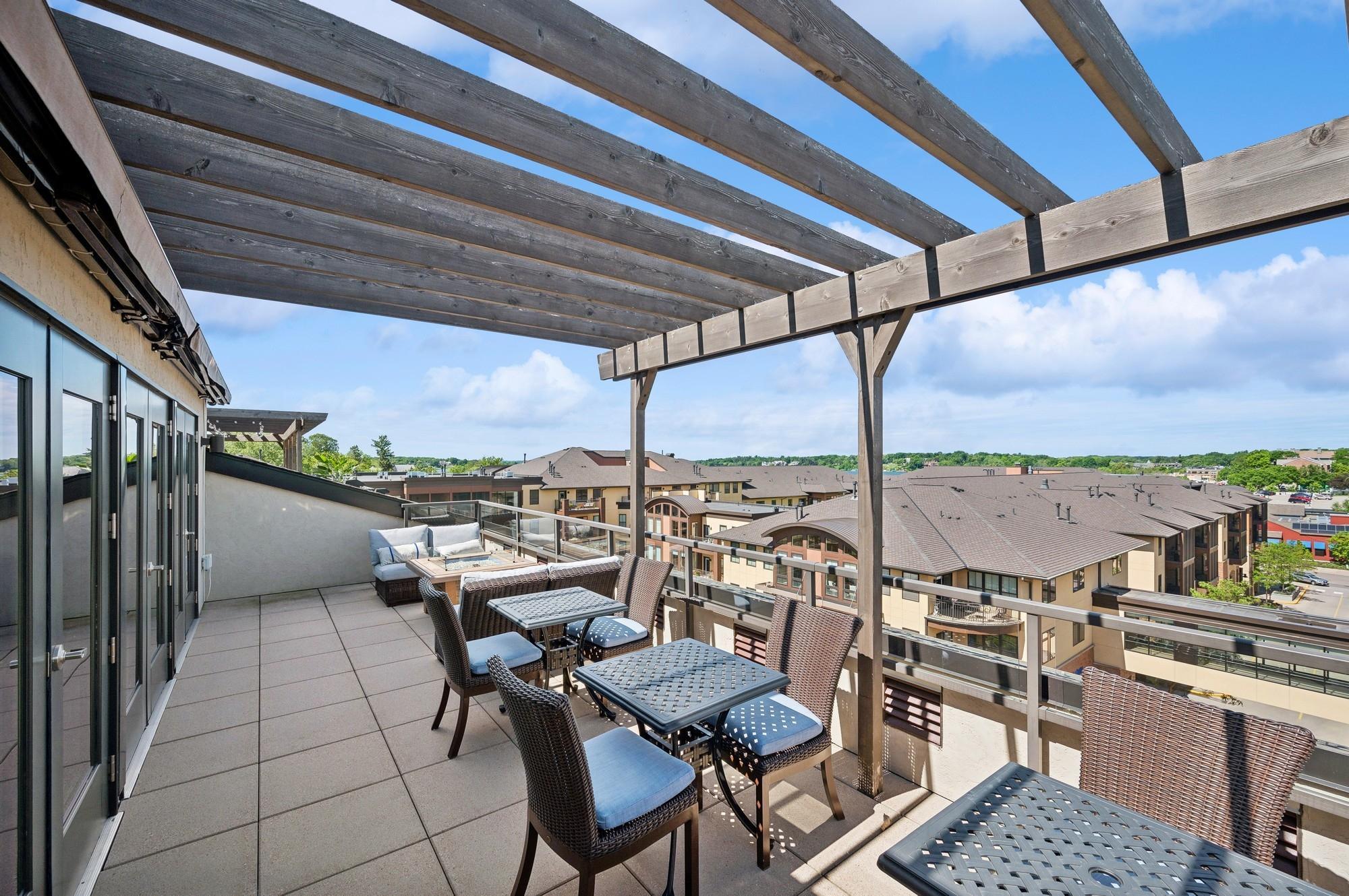 875 Lake Street N Unit: 309