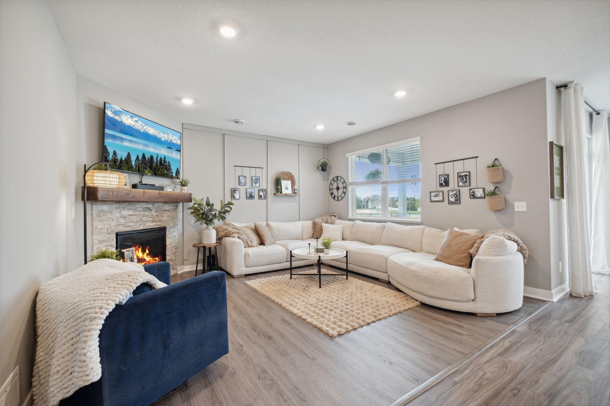 19330 Grass Lake Trail