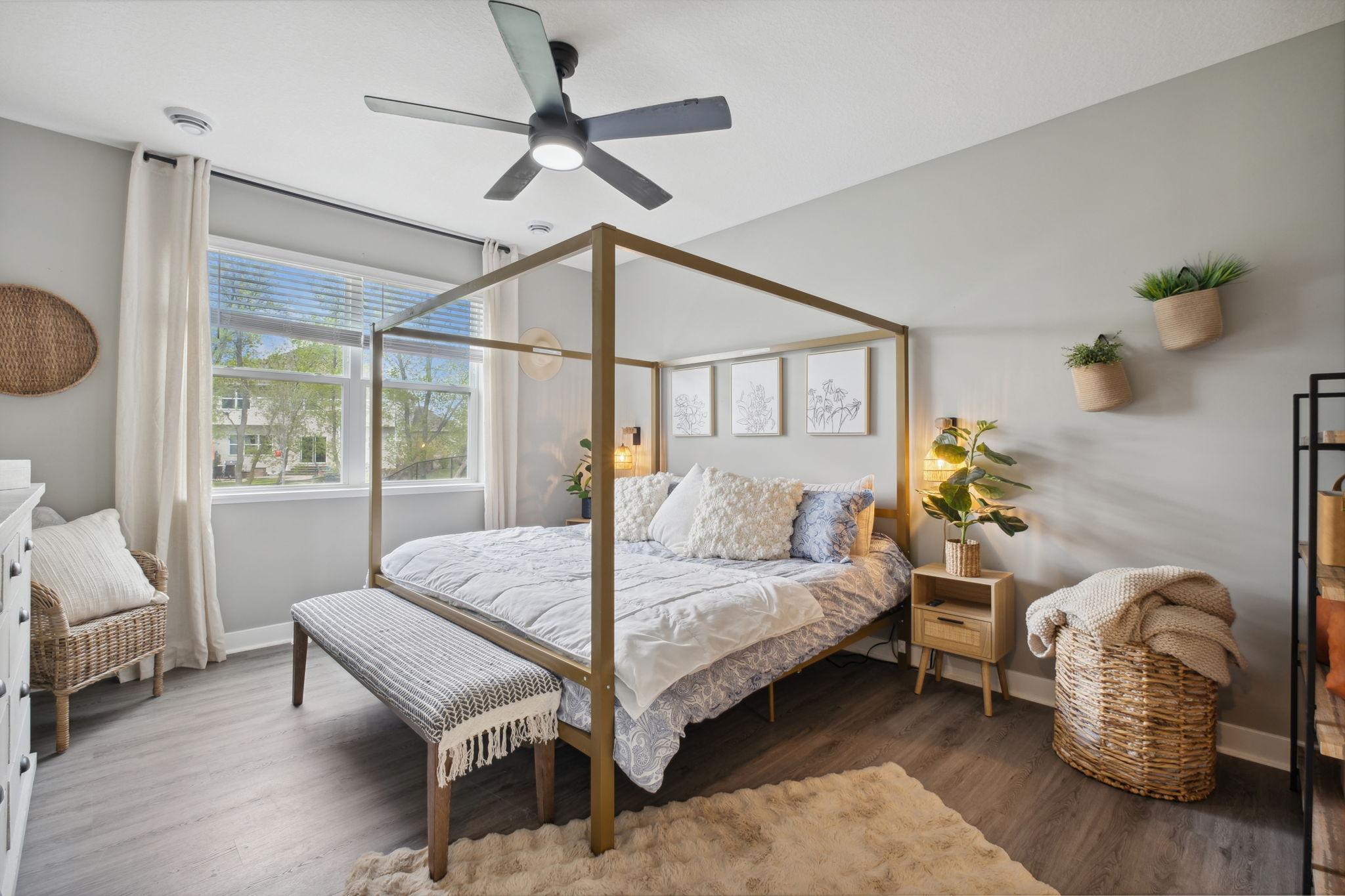 19330 Grass Lake Trail