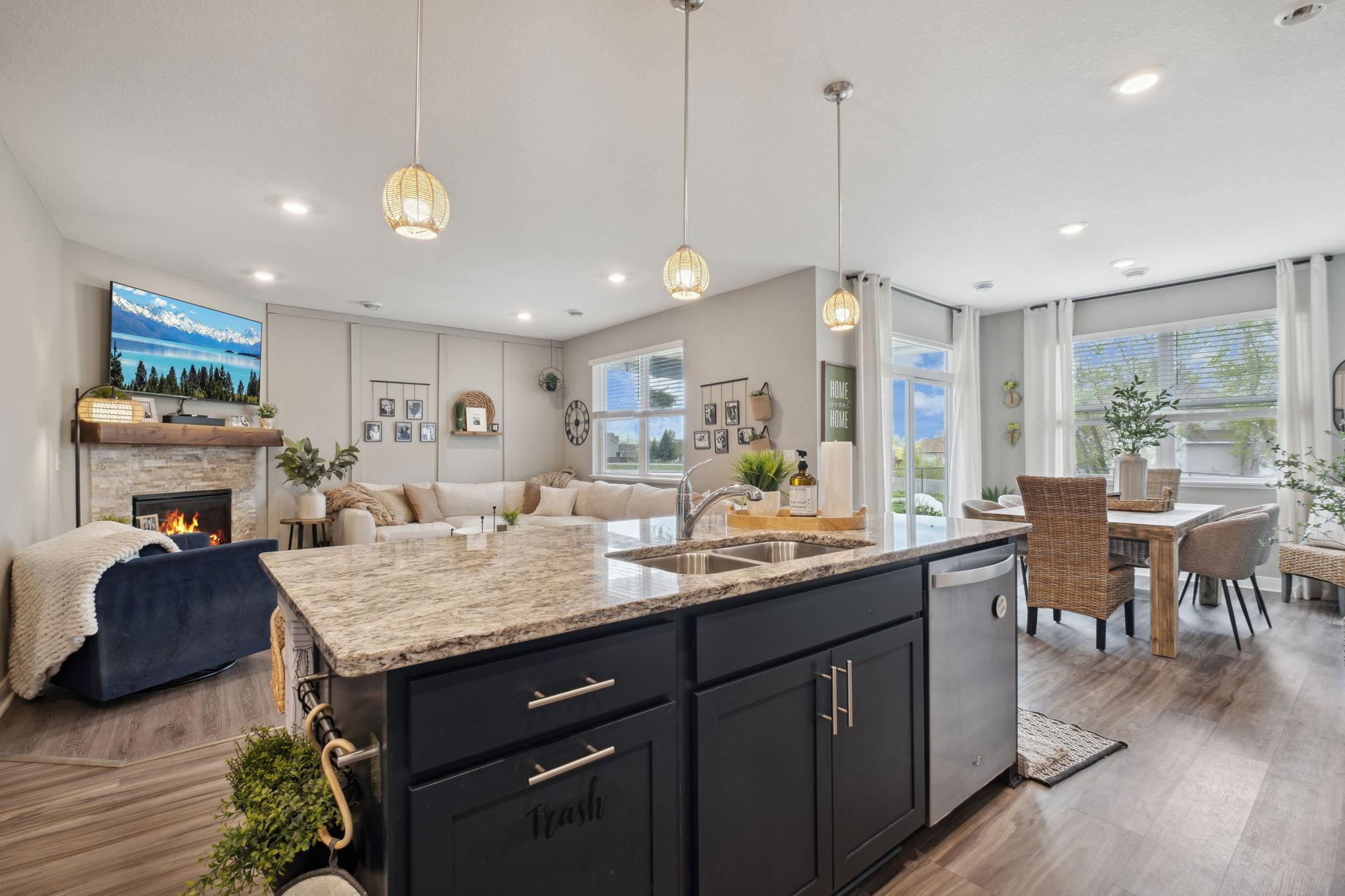 19330 Grass Lake Trail