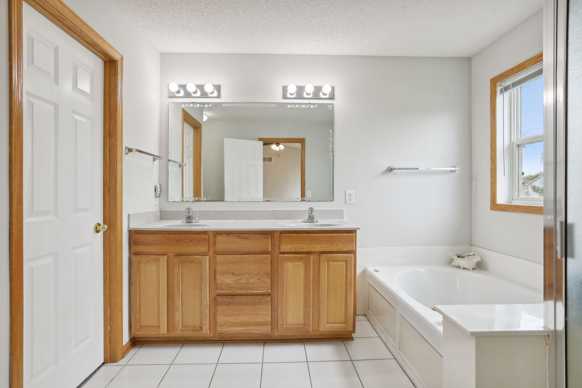 1653 116th Avenue NE