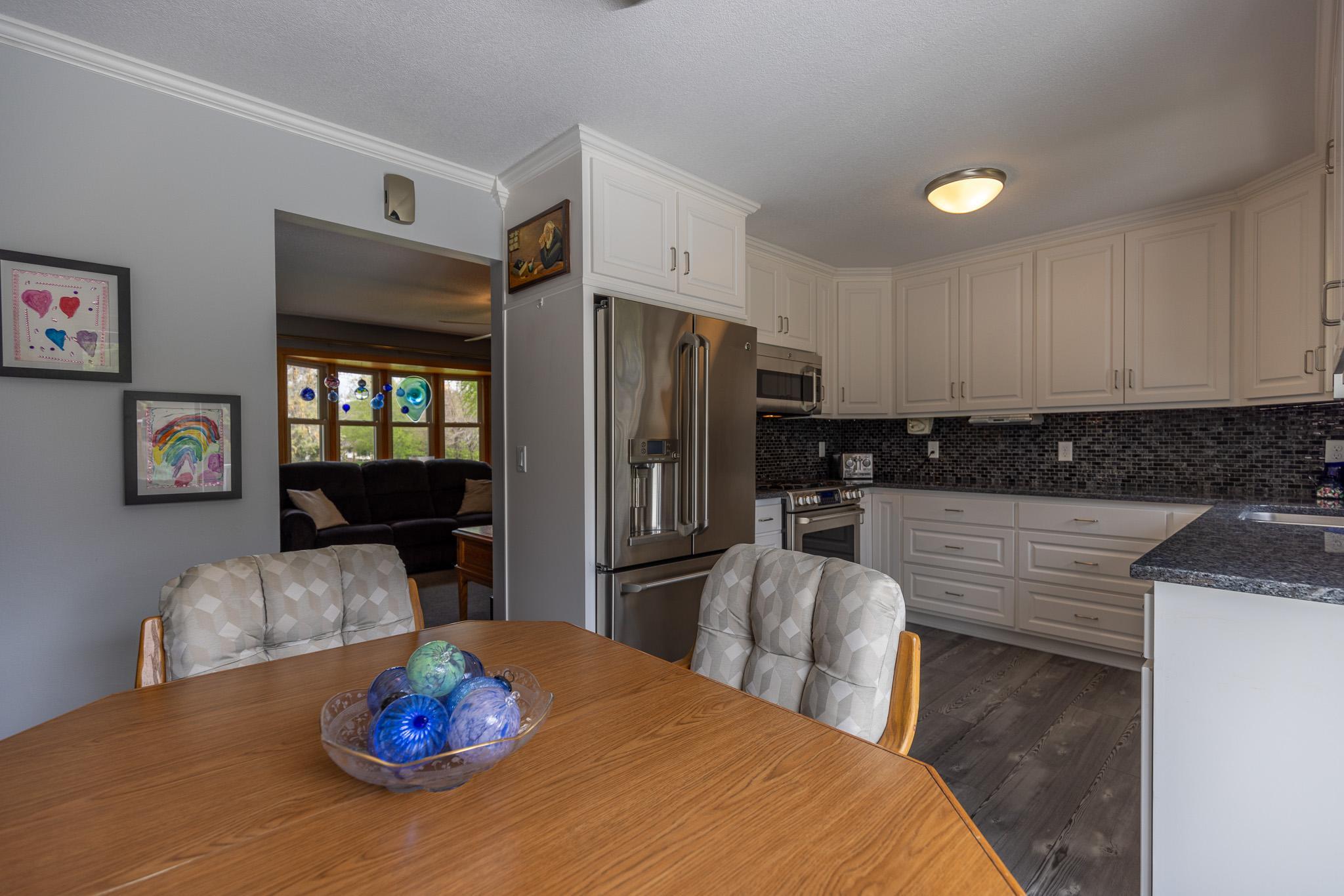 216 Oak Park Drive NE