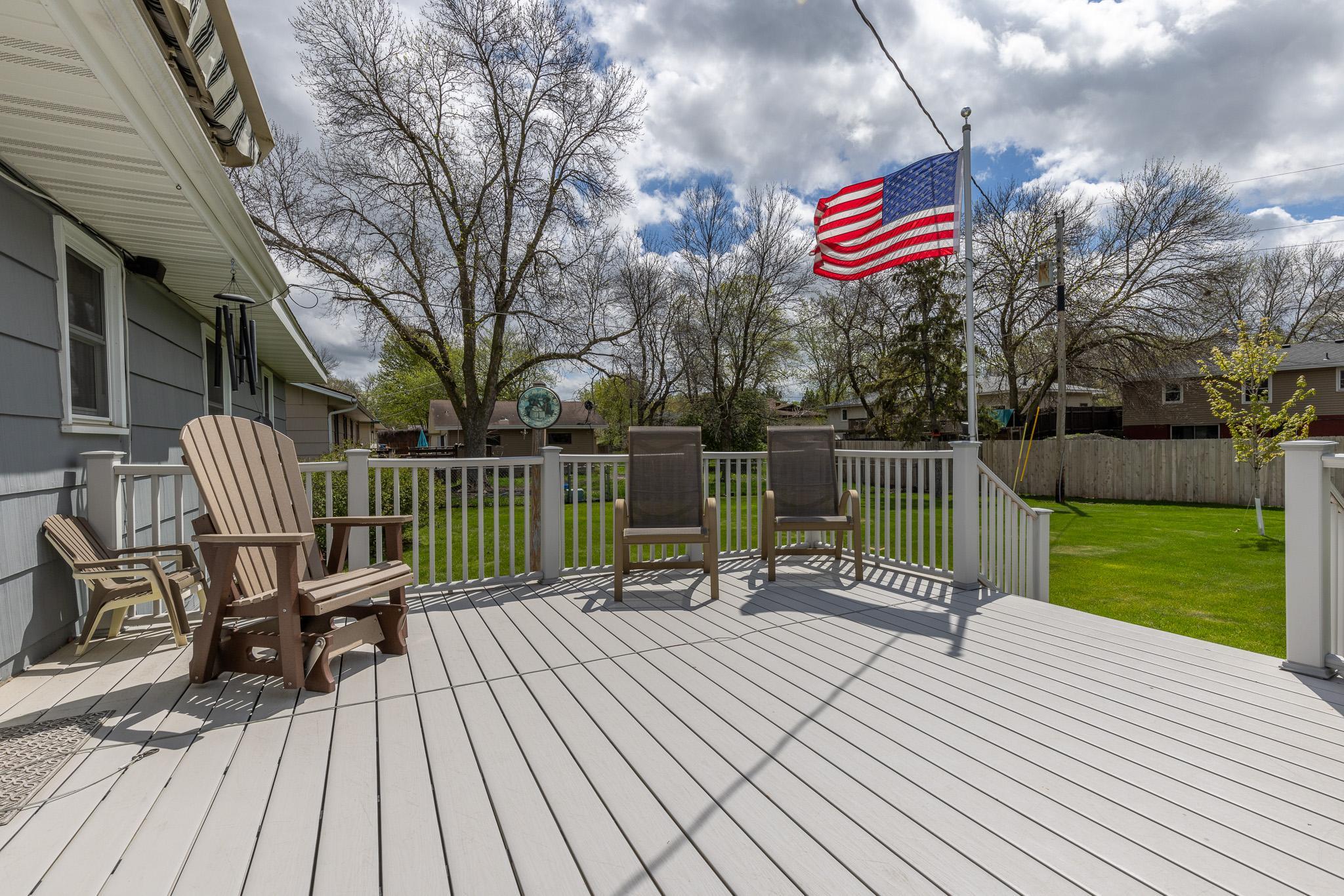 216 Oak Park Drive NE
