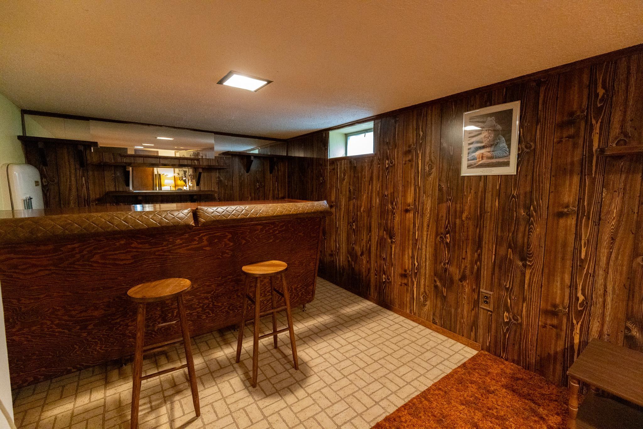 216 Oak Park Drive NE